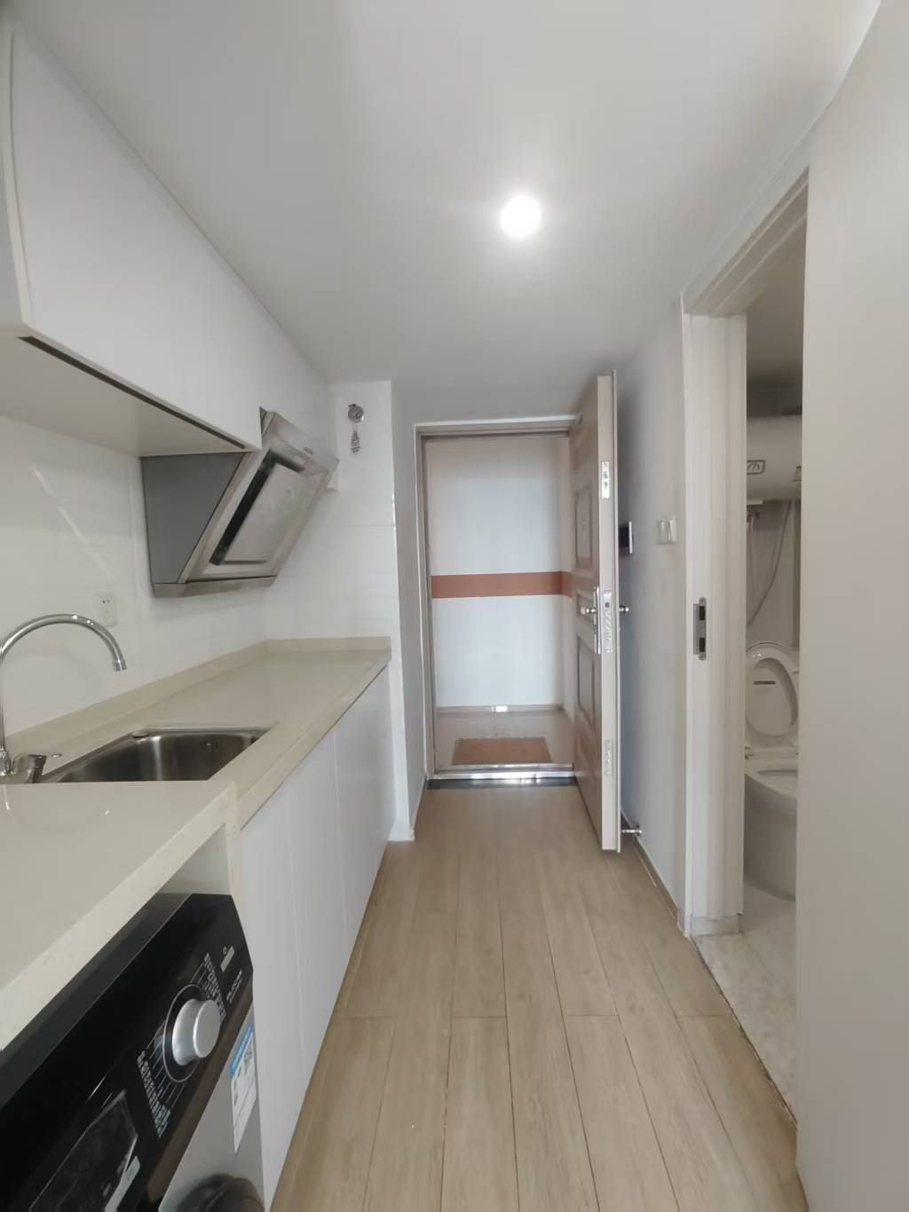 保利中央海岸三期熙园  1室1厅1卫    2100.0元/月 保利中央海岸三期熙园  1室1厅1卫    2100.0元/月室内图