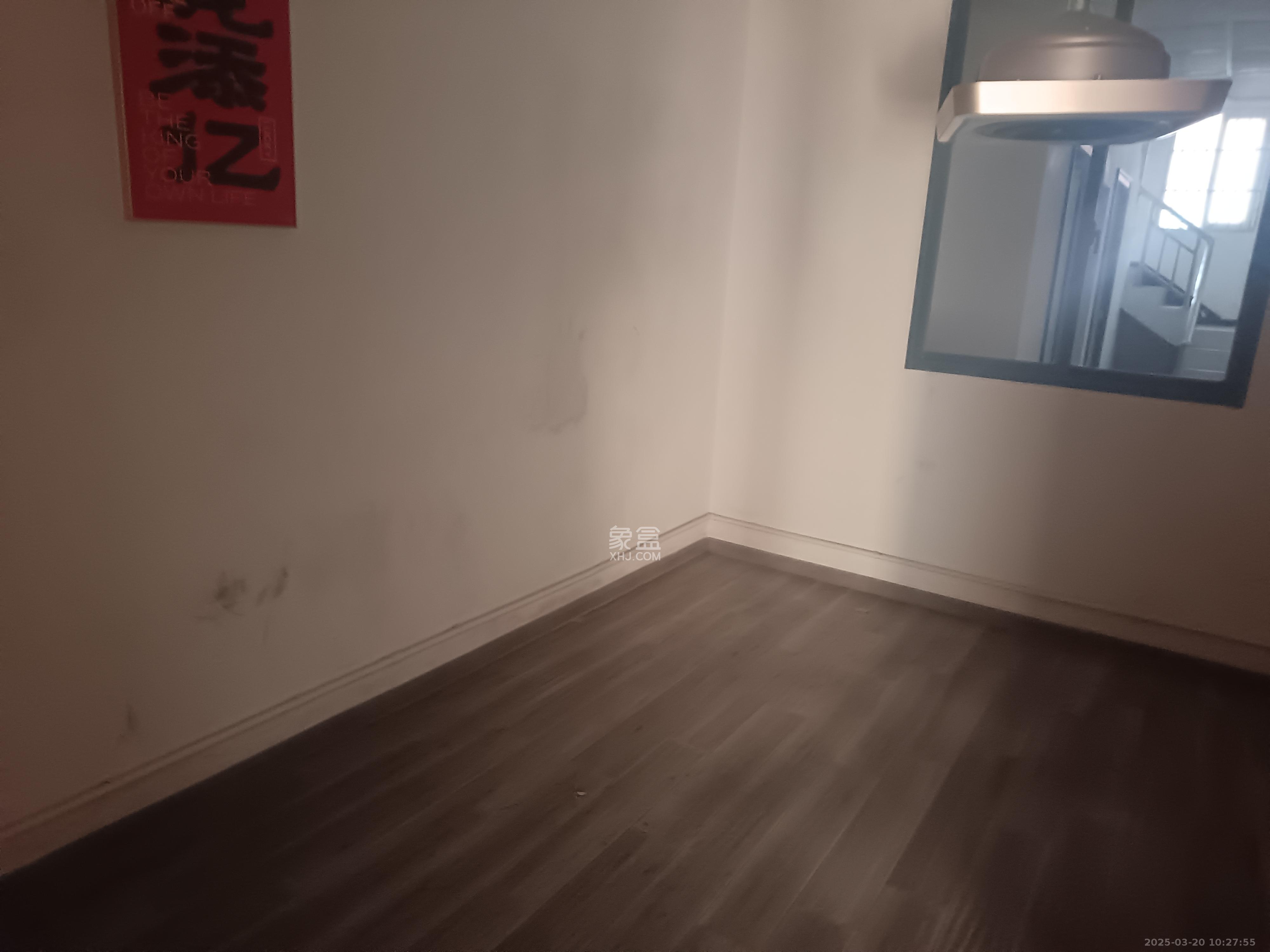 山水人家一二期   127.48㎡     6000.00元/月