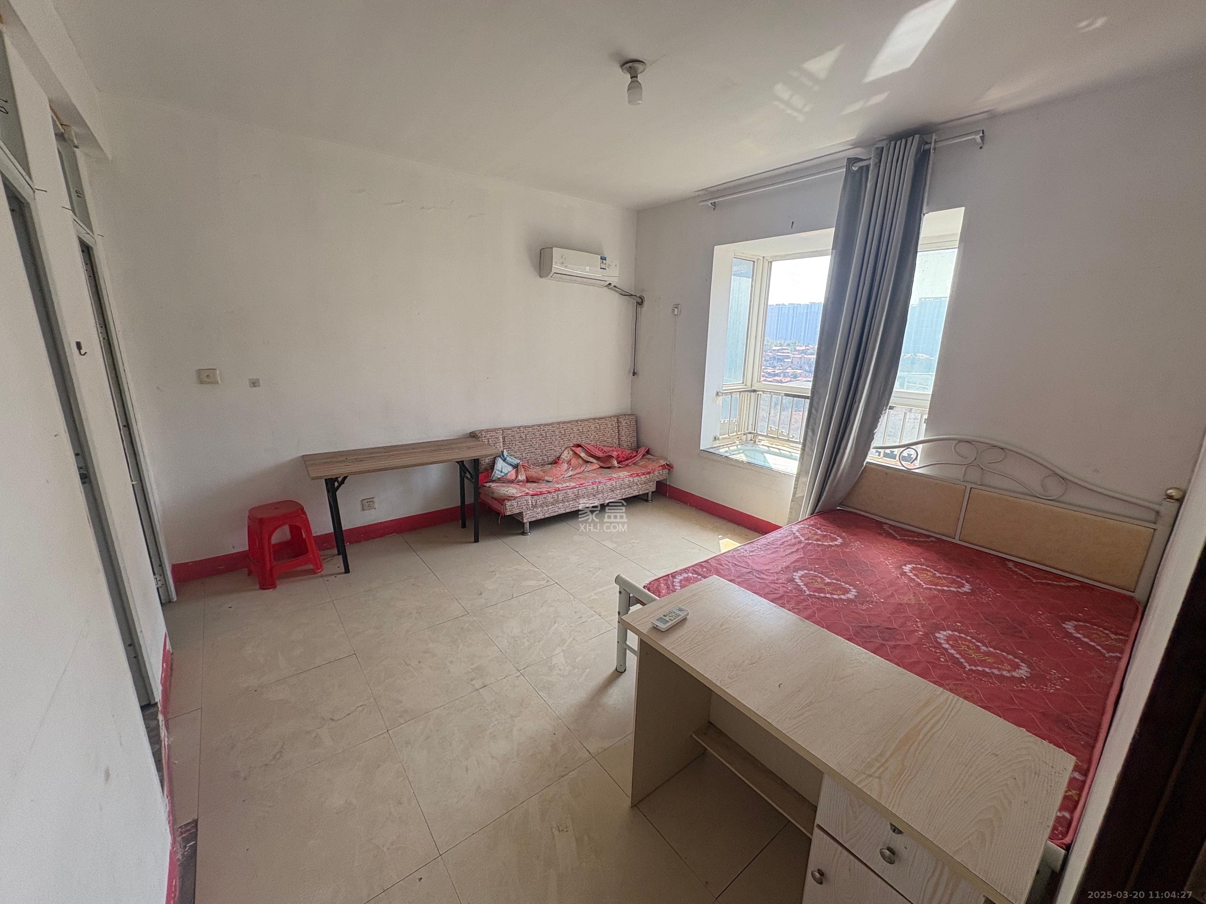 世景华庭  3室2厅2卫    1500.0元/月室内图