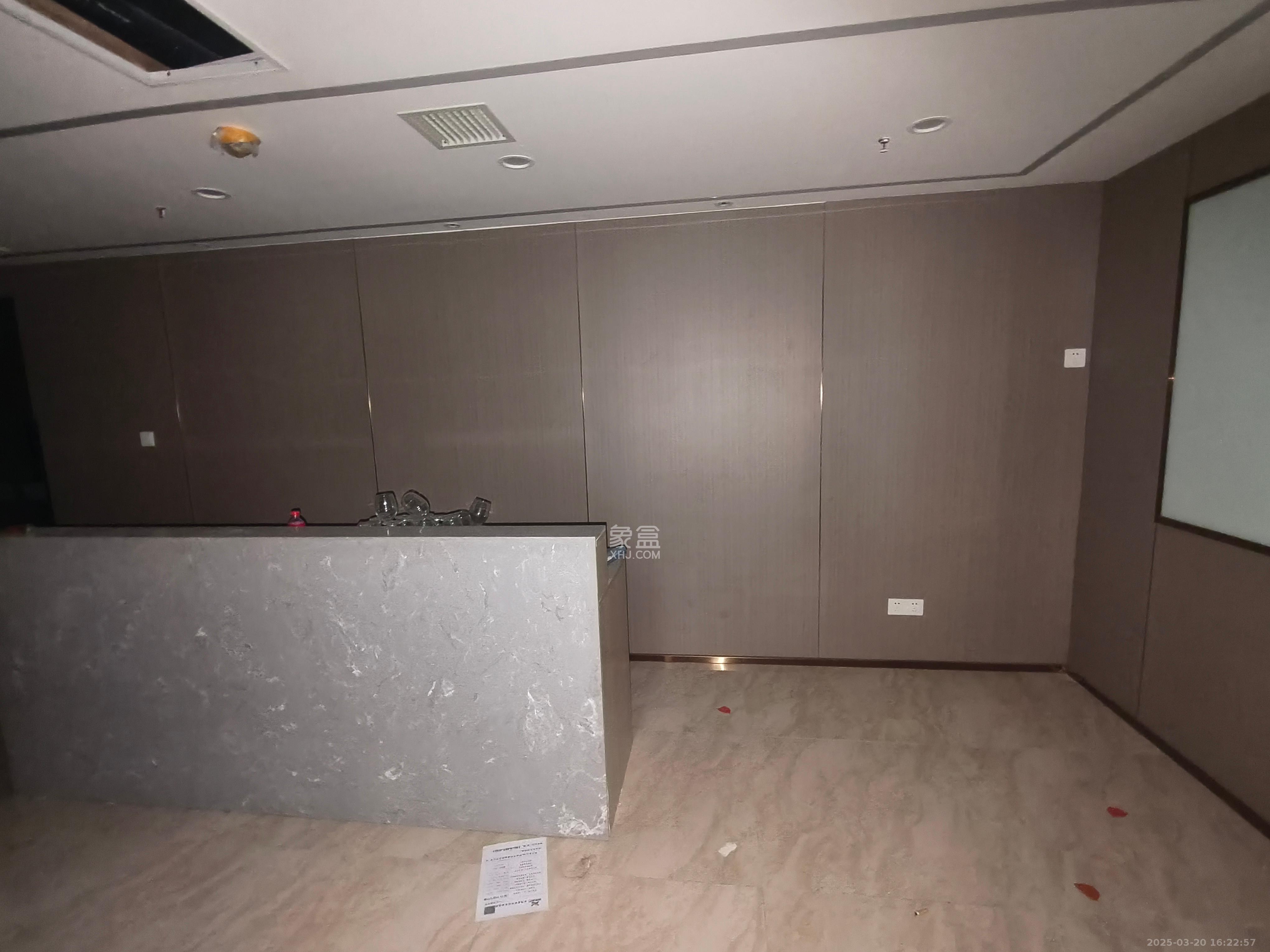 金帆大厦  3室2厅1卫    6800.0元/月 金帆大厦  3室2厅1卫    6800.0元/月室内图1