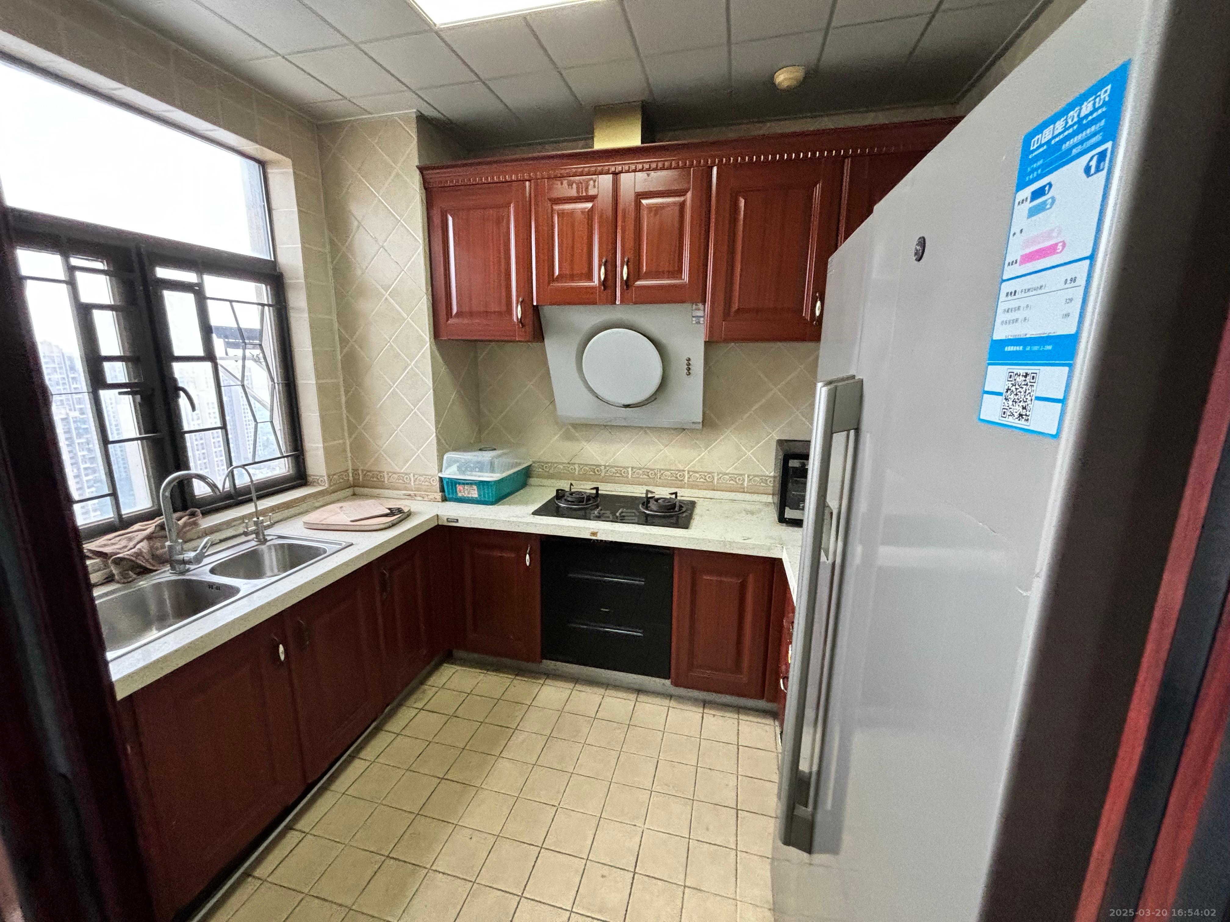 经世龙城 3室1厅2卫 1800.0元/月 经世龙城 3室1厅2卫 1800.0元/月室内图