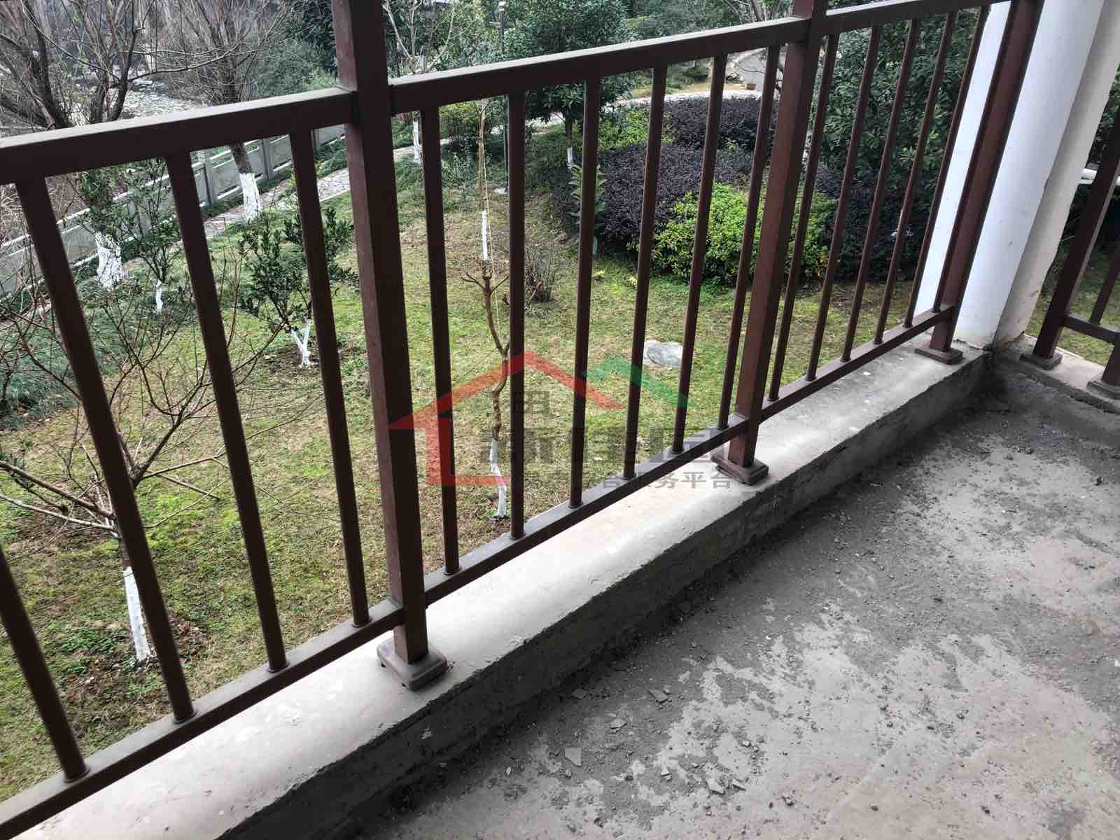 半山丽墅  5室2厅2卫   195.00万室内图