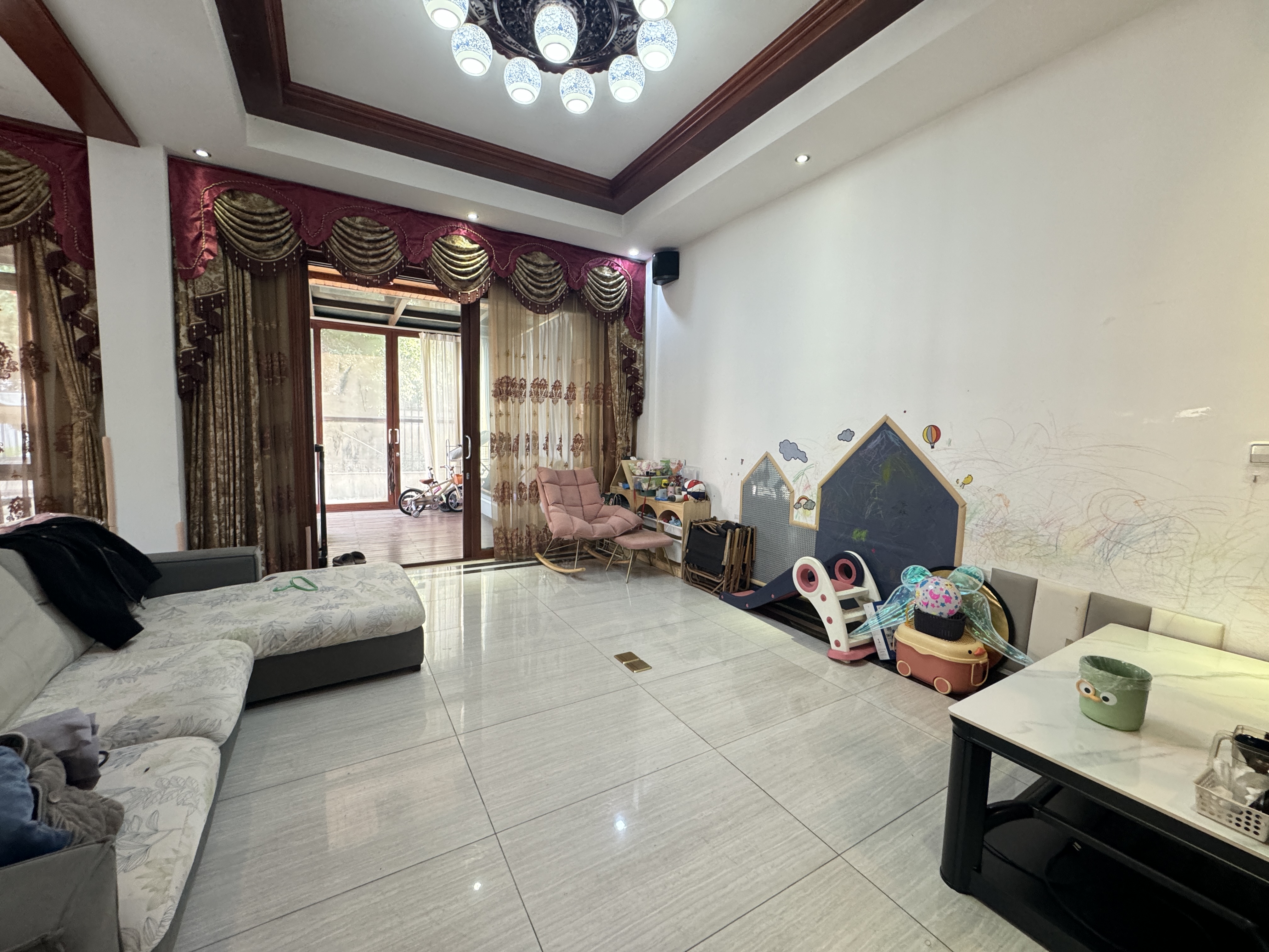 碧桂园 5室3厅3卫 368.0万 碧桂园 5室3厅3卫 368.0万室内图