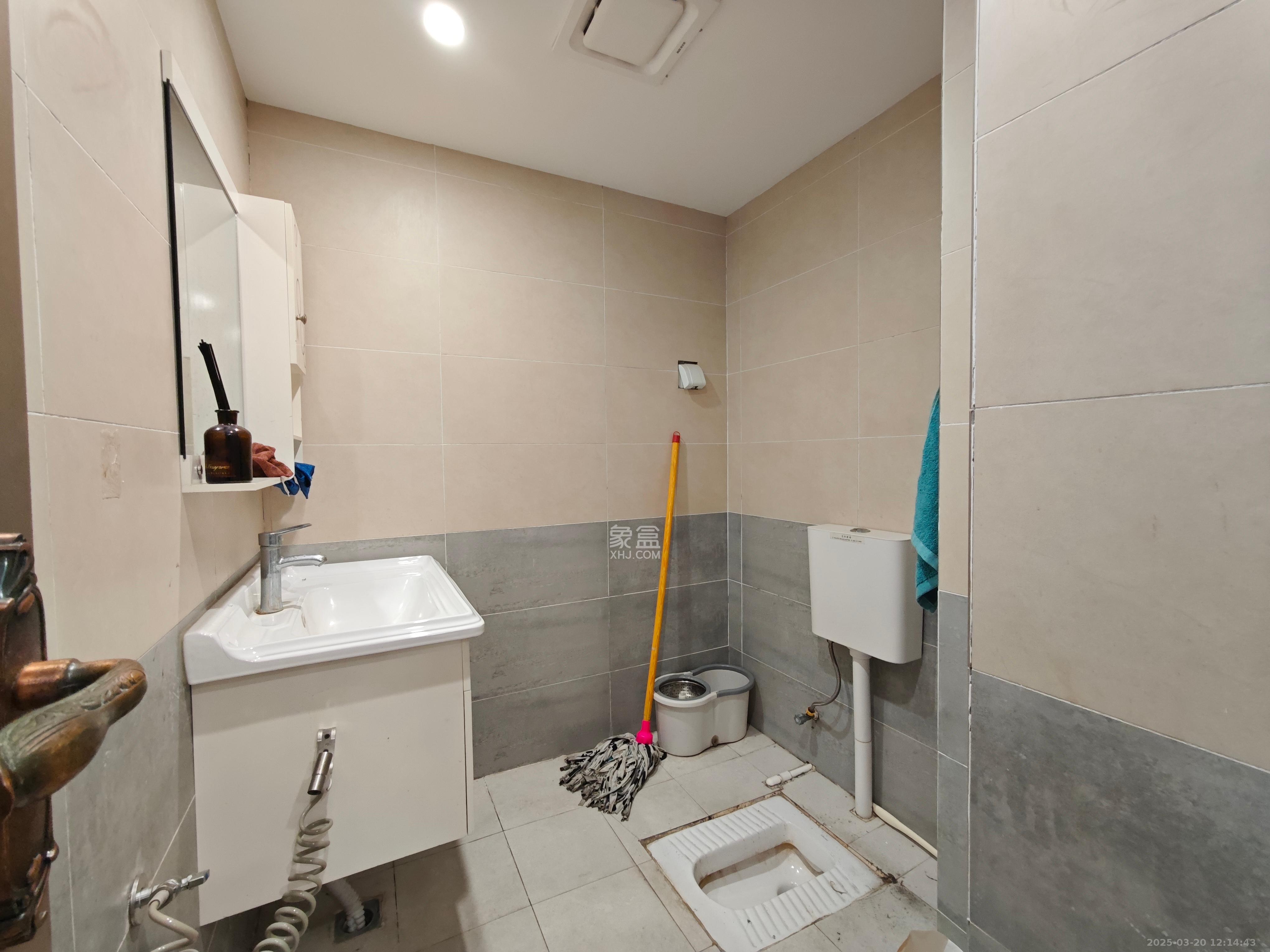 五峰国际 1室0厅0卫 3000.0元/月 五峰国际 1室0厅0卫 3000.0元/月室内图