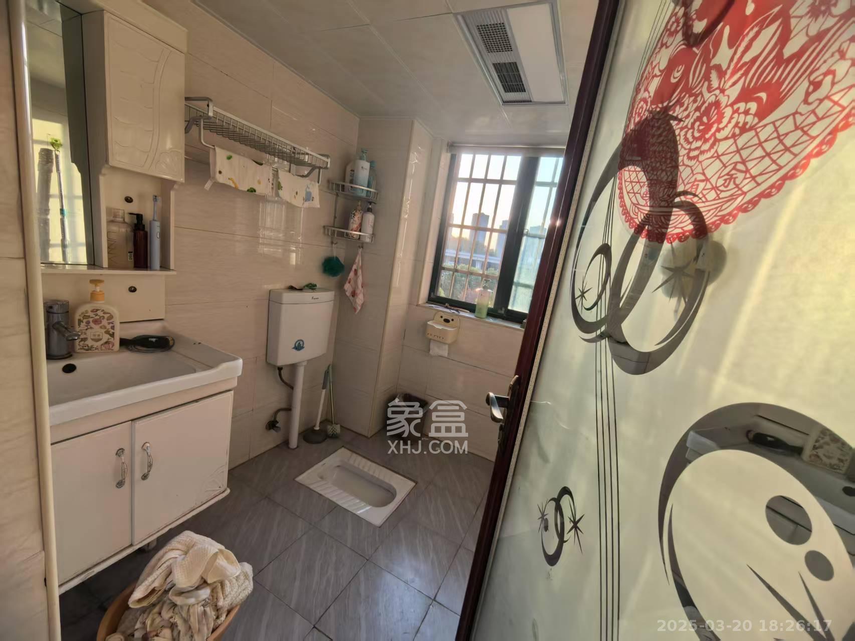 诚兴园  2室2厅1卫    2200.0元/月 诚兴园  2室2厅1卫    2200.0元/月室内图