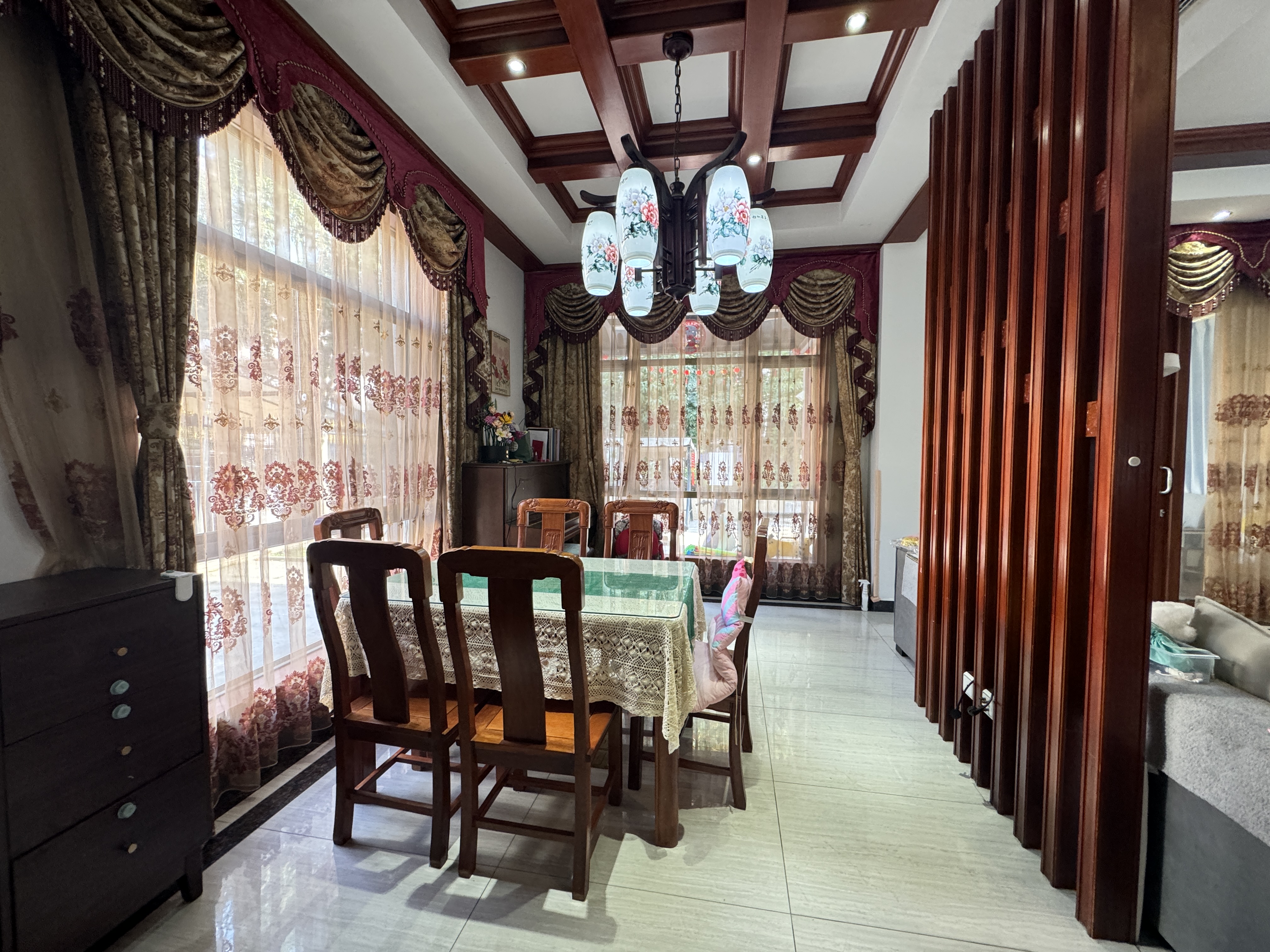 碧桂园 5室3厅3卫 368.0万 碧桂园 5室3厅3卫 368.0万室内图