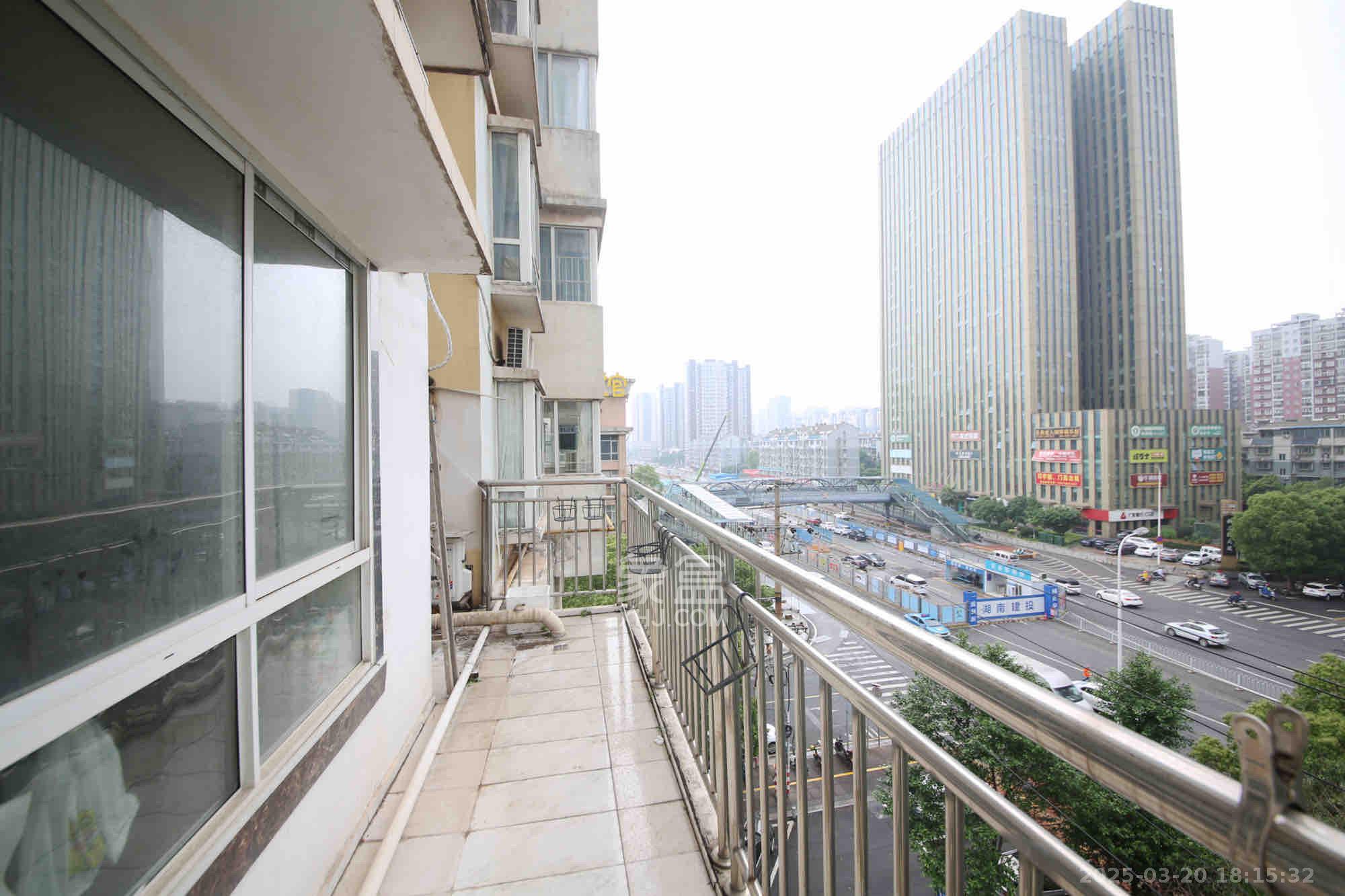 诺亚方舟大厦  2室2厅1卫   2200.00元/月室内图