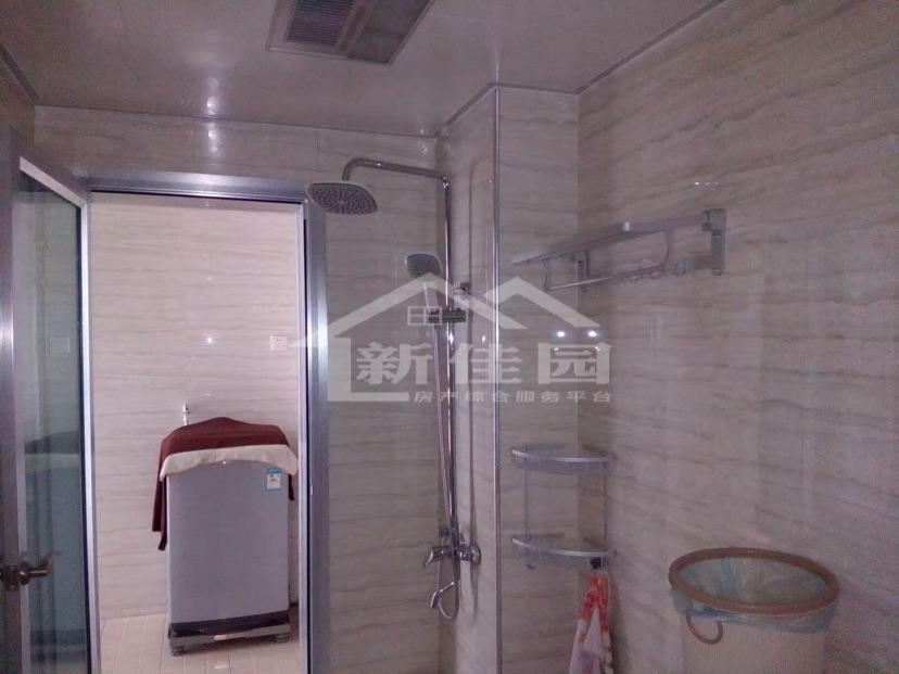 宏天绿城 3室2厅2卫 1700.0元/月 宏天绿城 3室2厅2卫 1700.0元/月室内图