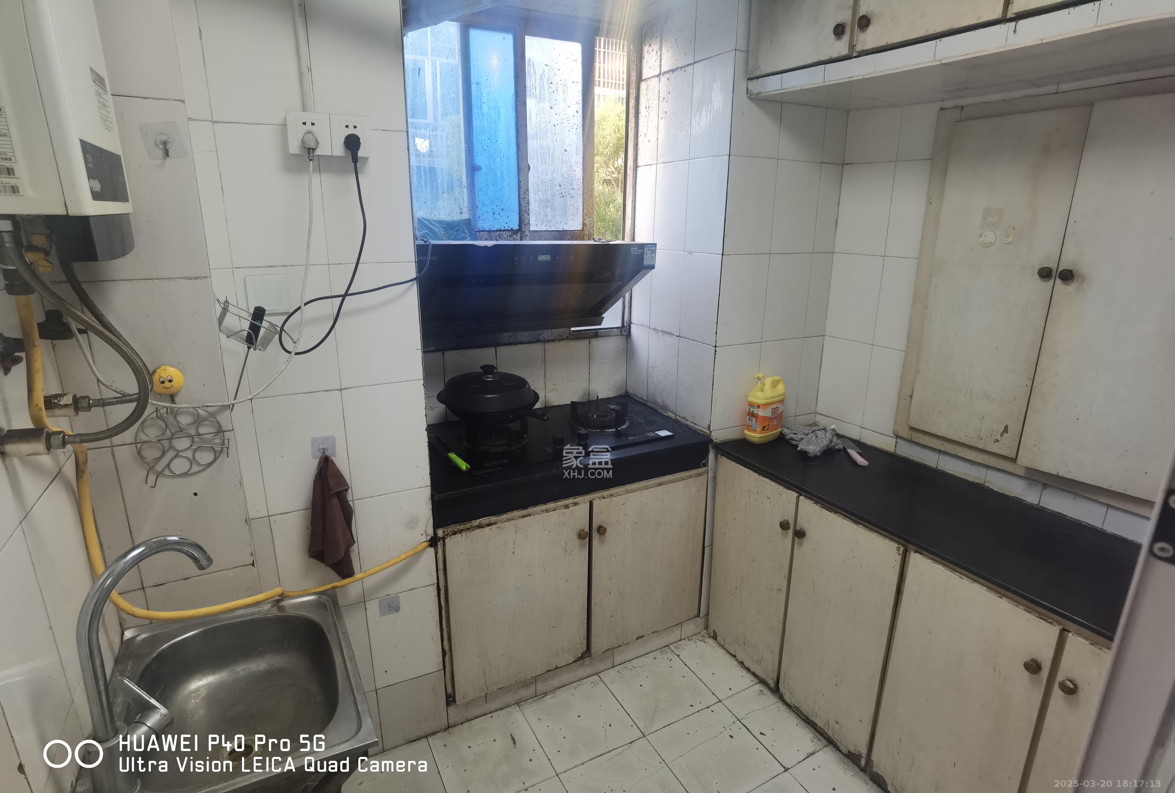 长坡社区 2室1厅1卫 1400.0元/月 长坡社区 2室1厅1卫 1400.0元/月室内图