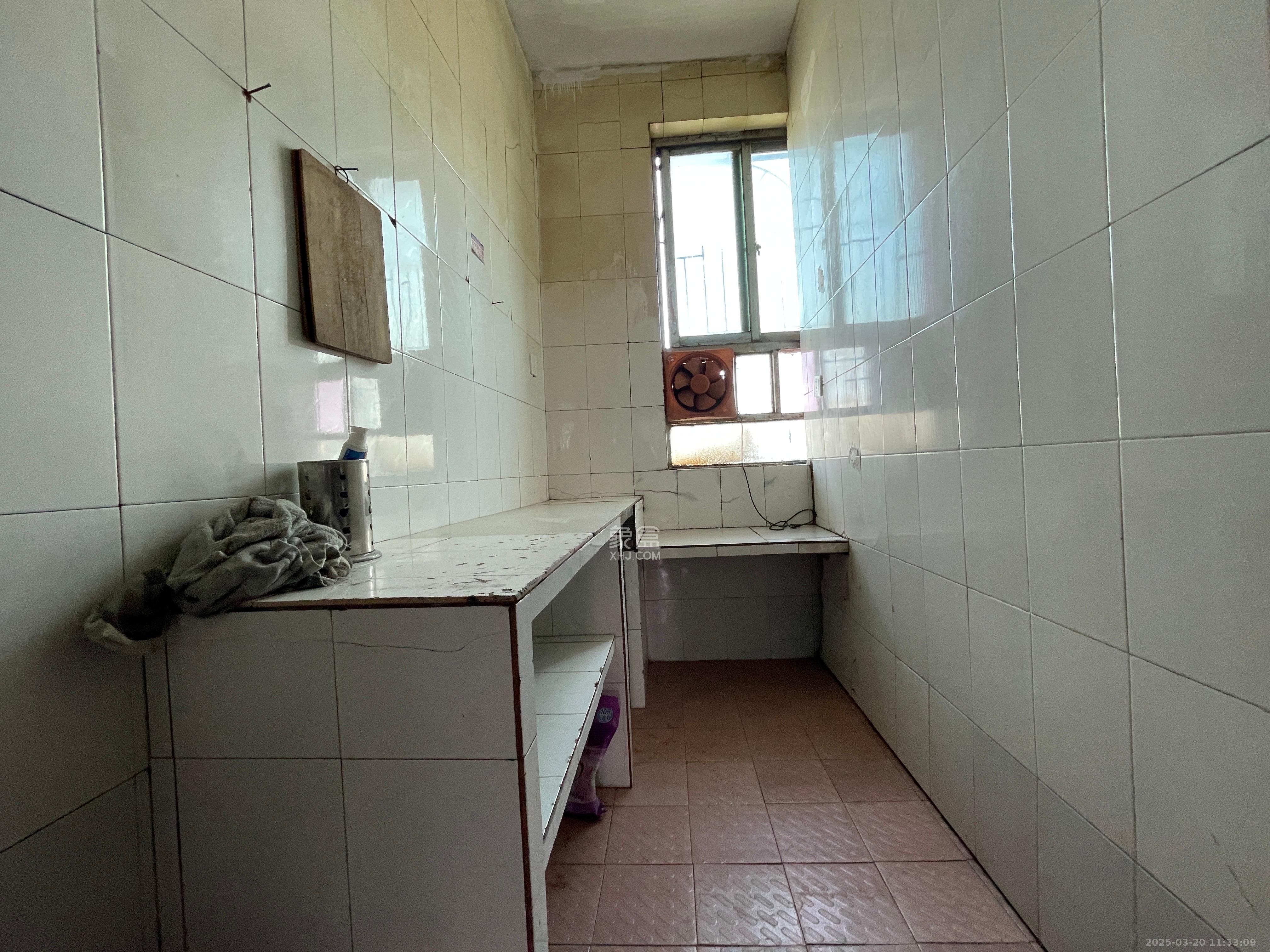 新合四村 1室0厅1卫 1100.0元/月 新合四村 1室0厅1卫 1100.0元/月室内图