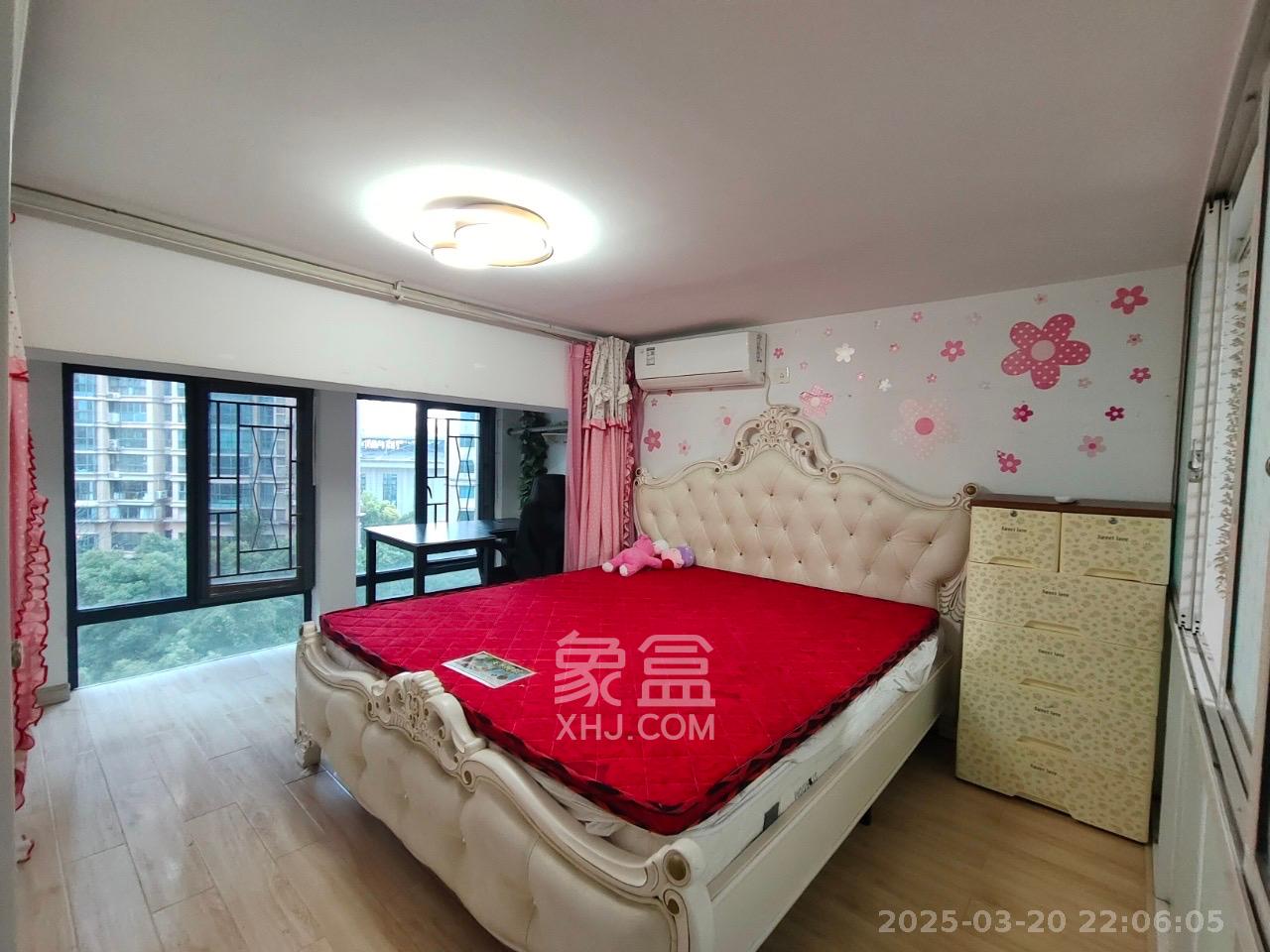 融圣国际  3室1厅2卫   2500.00元/月室内图
