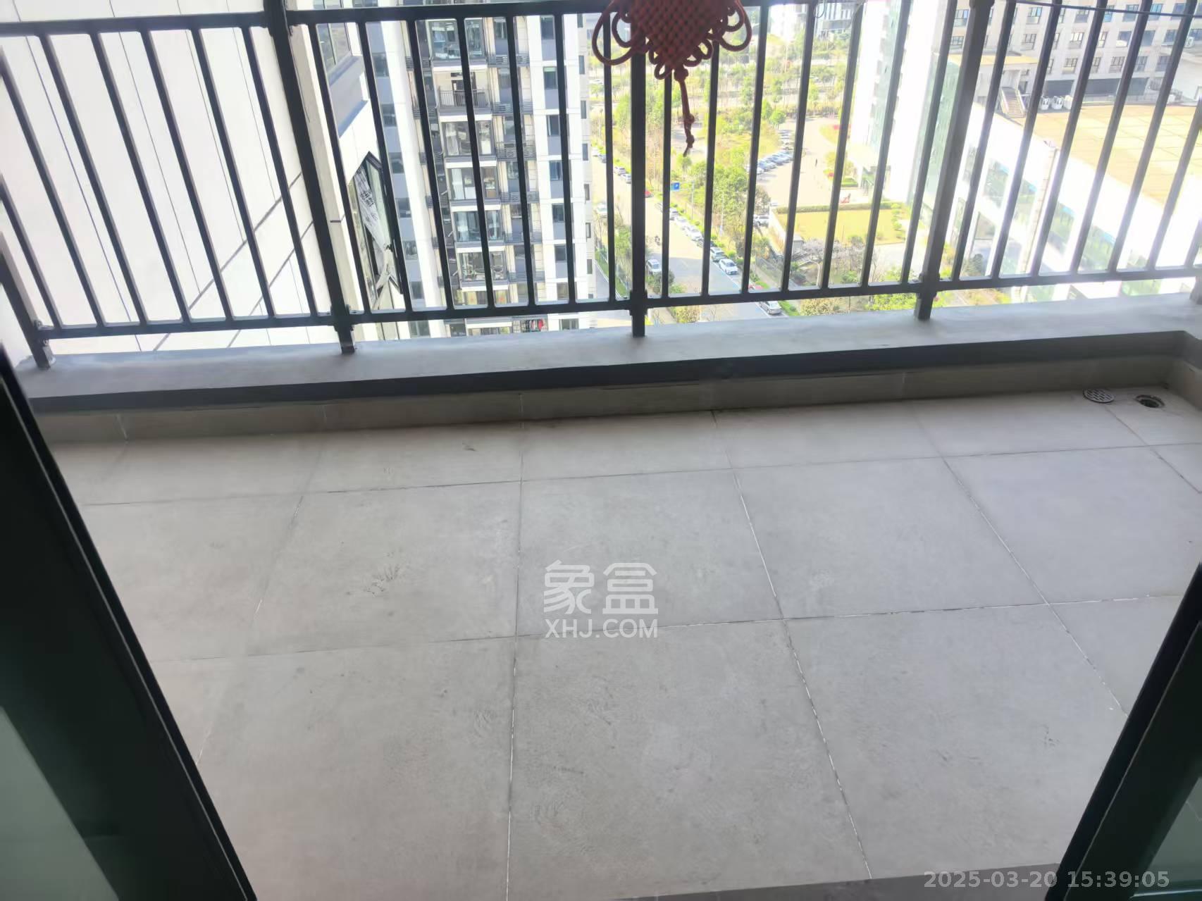 保利恒伟时光印象  4室2厅2卫   2400.00元/月室内图