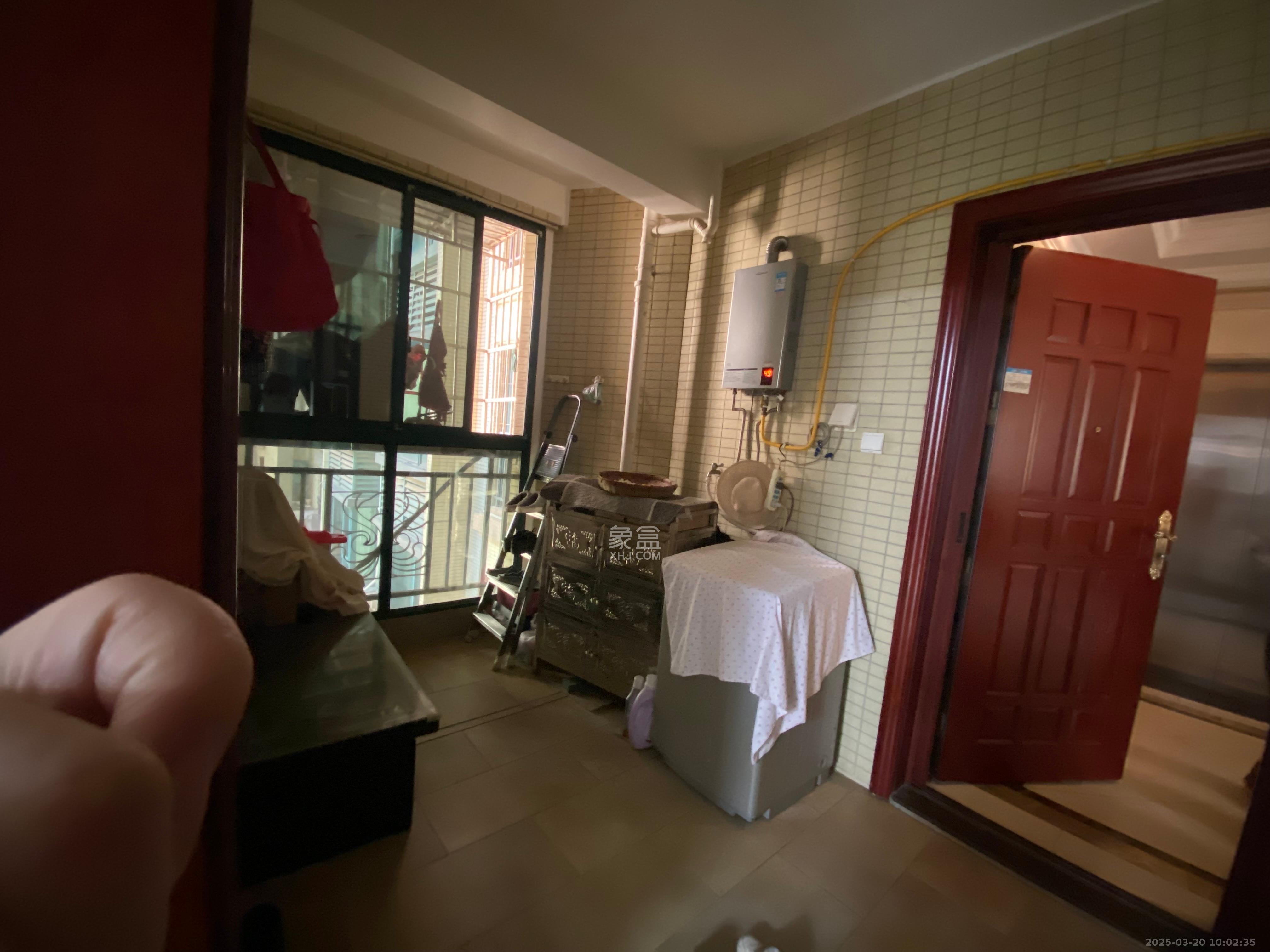 恒大城 2室2厅1卫 2200.0元/月 恒大城 2室2厅1卫 2200.0元/月室内图