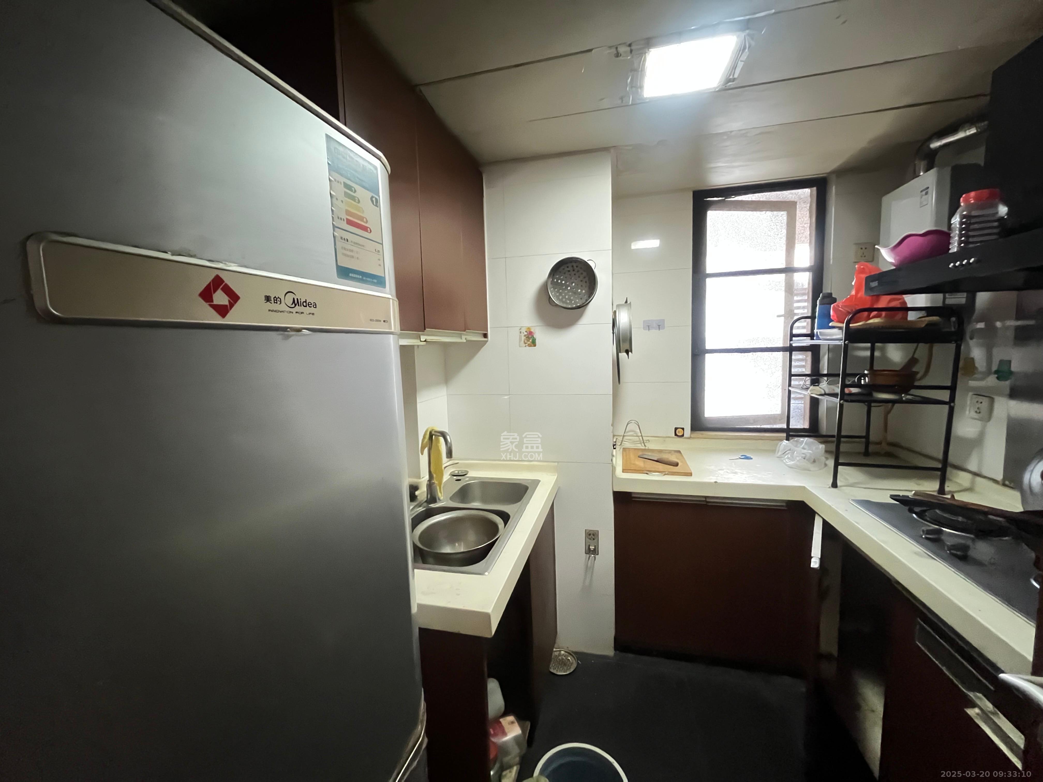 万科金域蓝湾  3室2厅2卫   2300.00元/月室内图