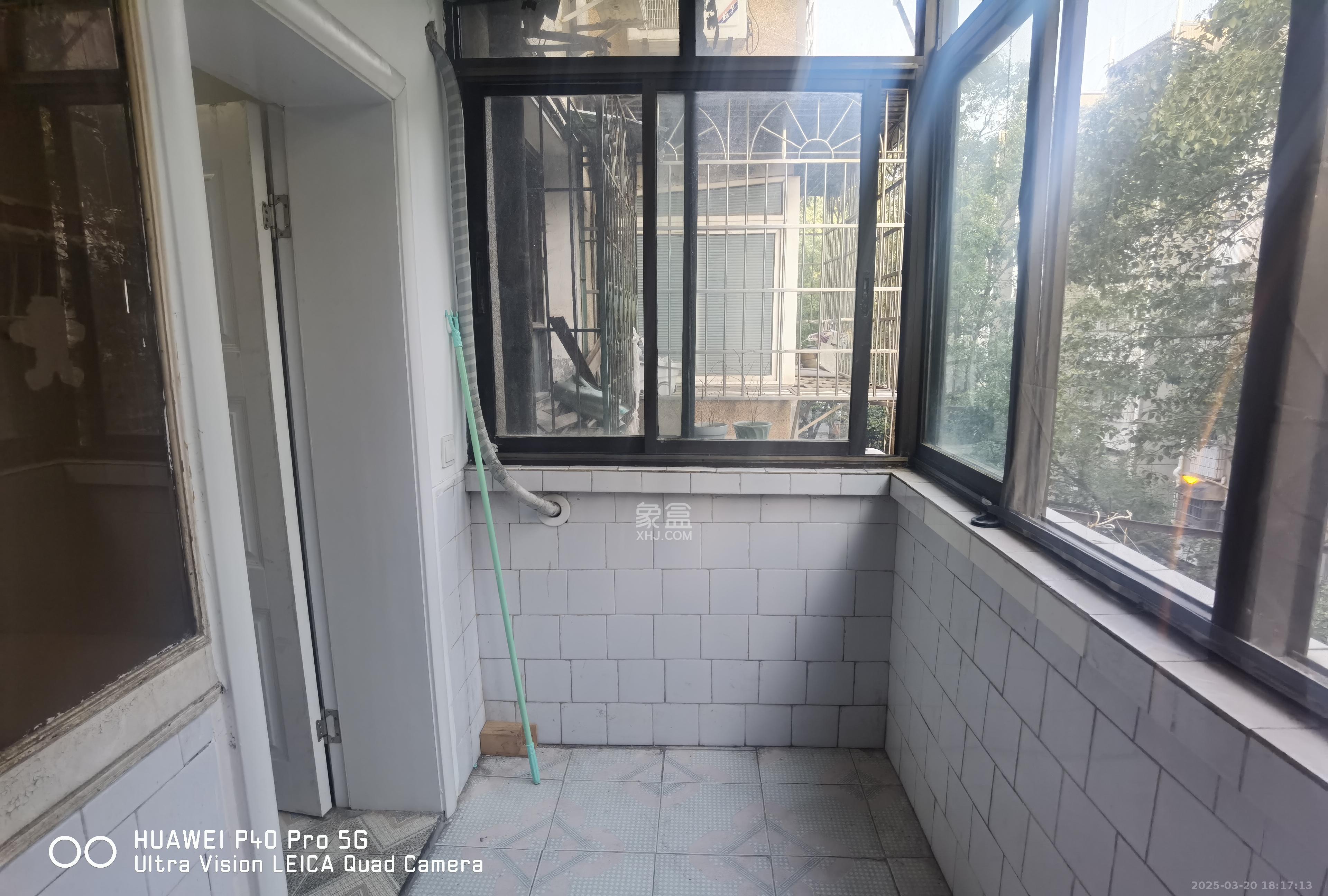 长坡社区 2室1厅1卫 1400.0元/月 长坡社区 2室1厅1卫 1400.0元/月室内图