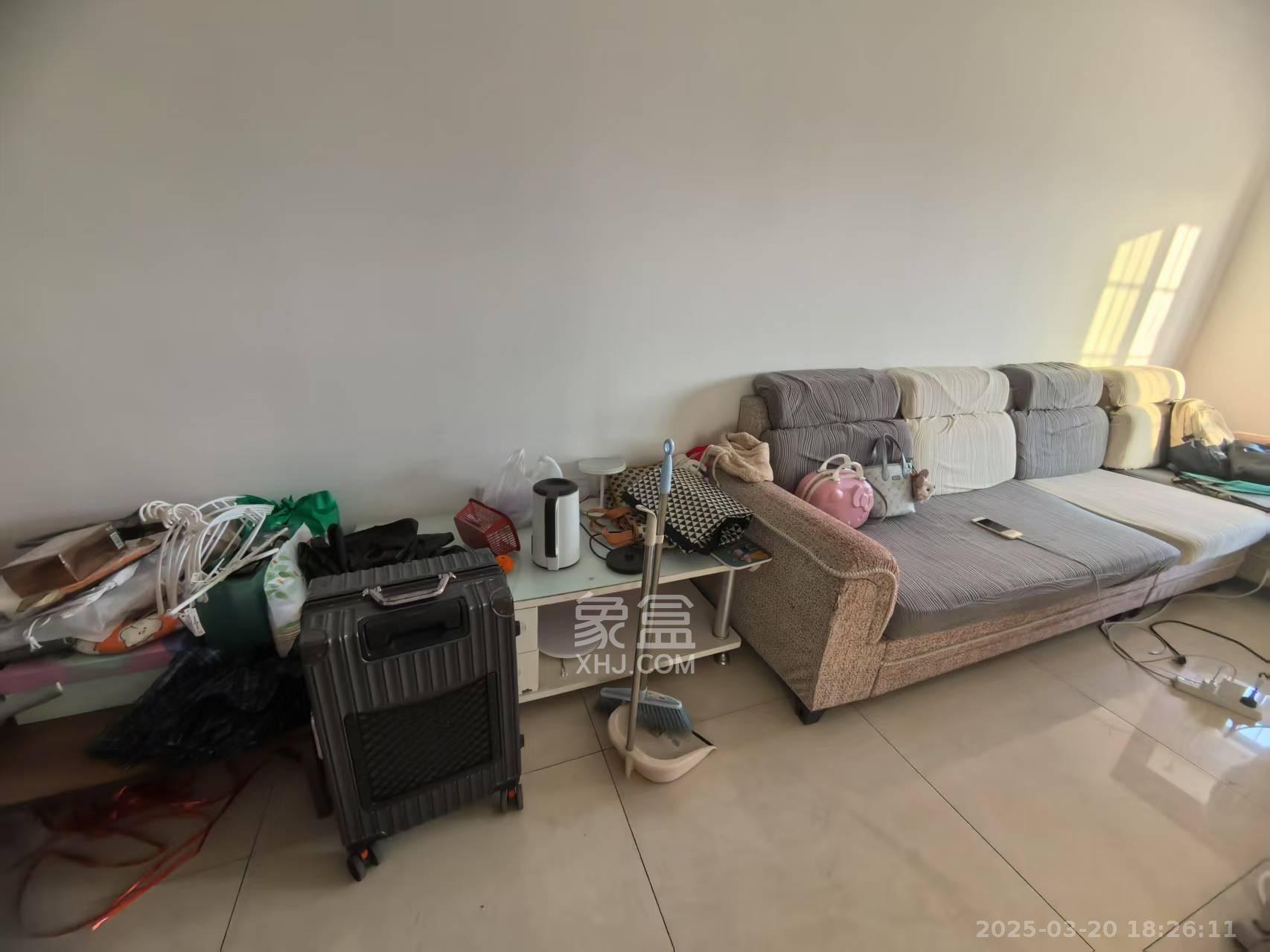 诚兴园  2室2厅1卫    2200.0元/月 诚兴园  2室2厅1卫    2200.0元/月室内图