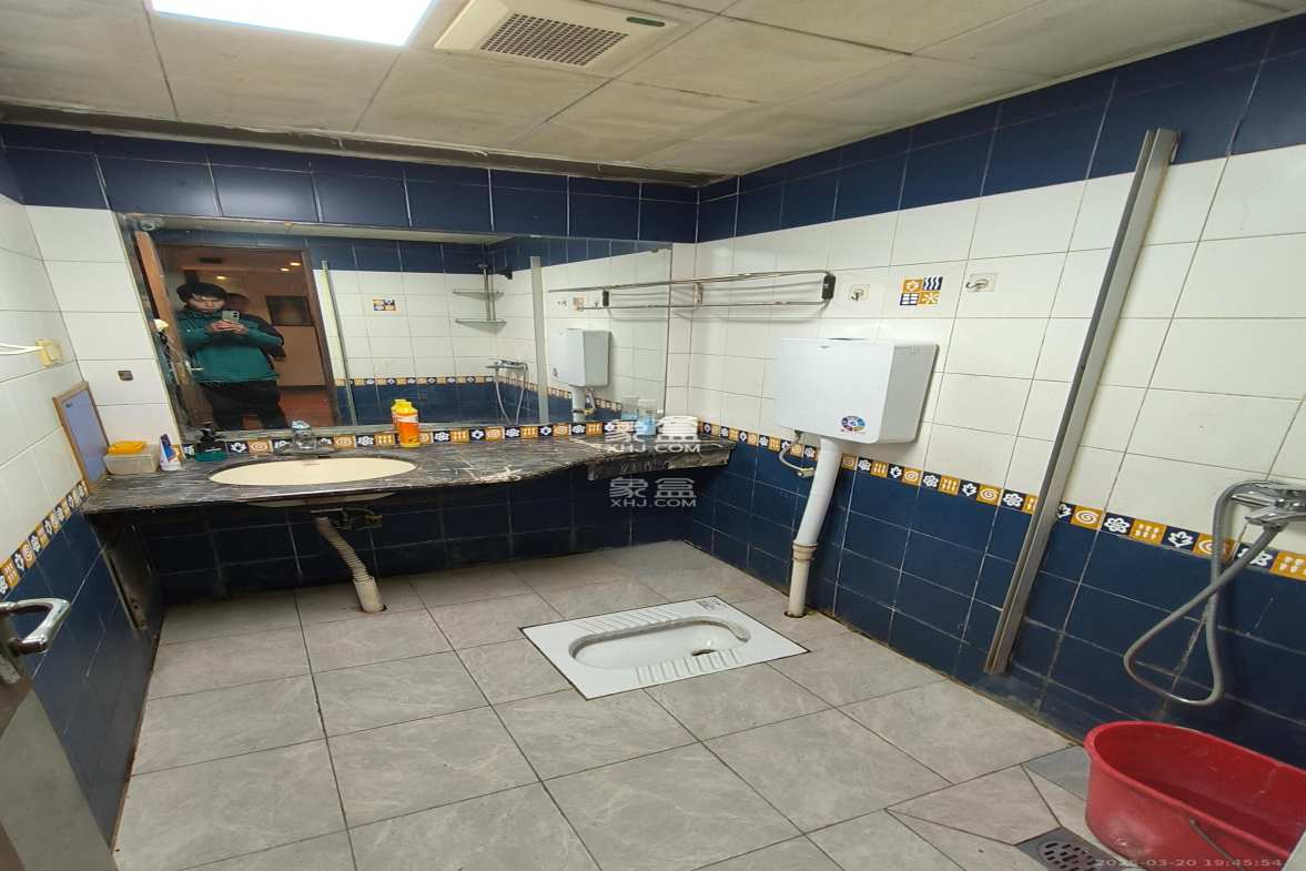 乔庄社区 3室2厅2卫 3800.0元/月 乔庄社区 3室2厅2卫 3800.0元/月室内图