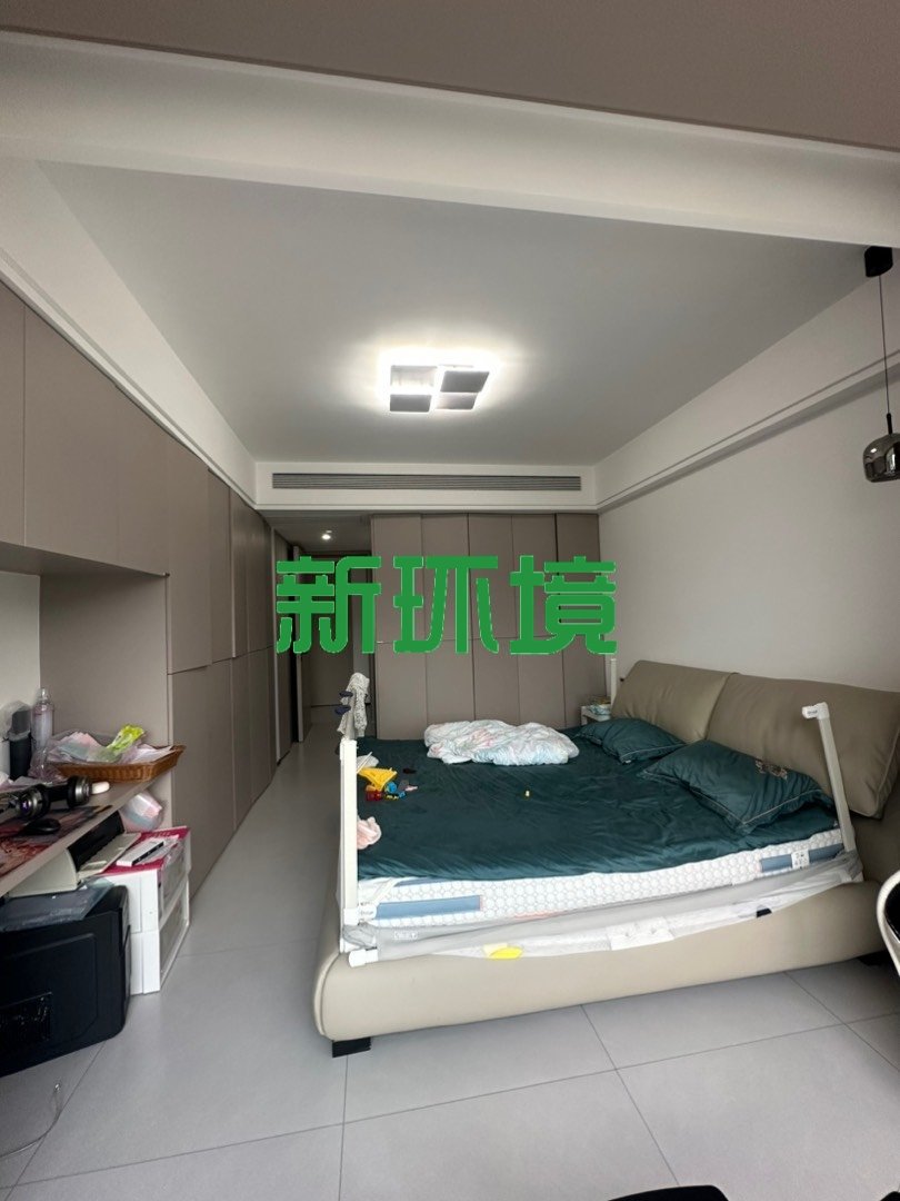 山水印象澜庭  4室2厅2卫   168.00万客厅