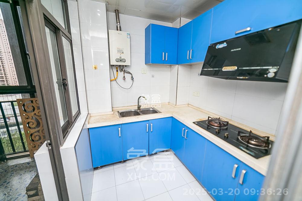 钱隆樽品(一、二、三期) 3室2厅1卫 2000.0元/月 钱隆樽品(一、二、三期) 3室2厅1卫 2000.0元/月室内图