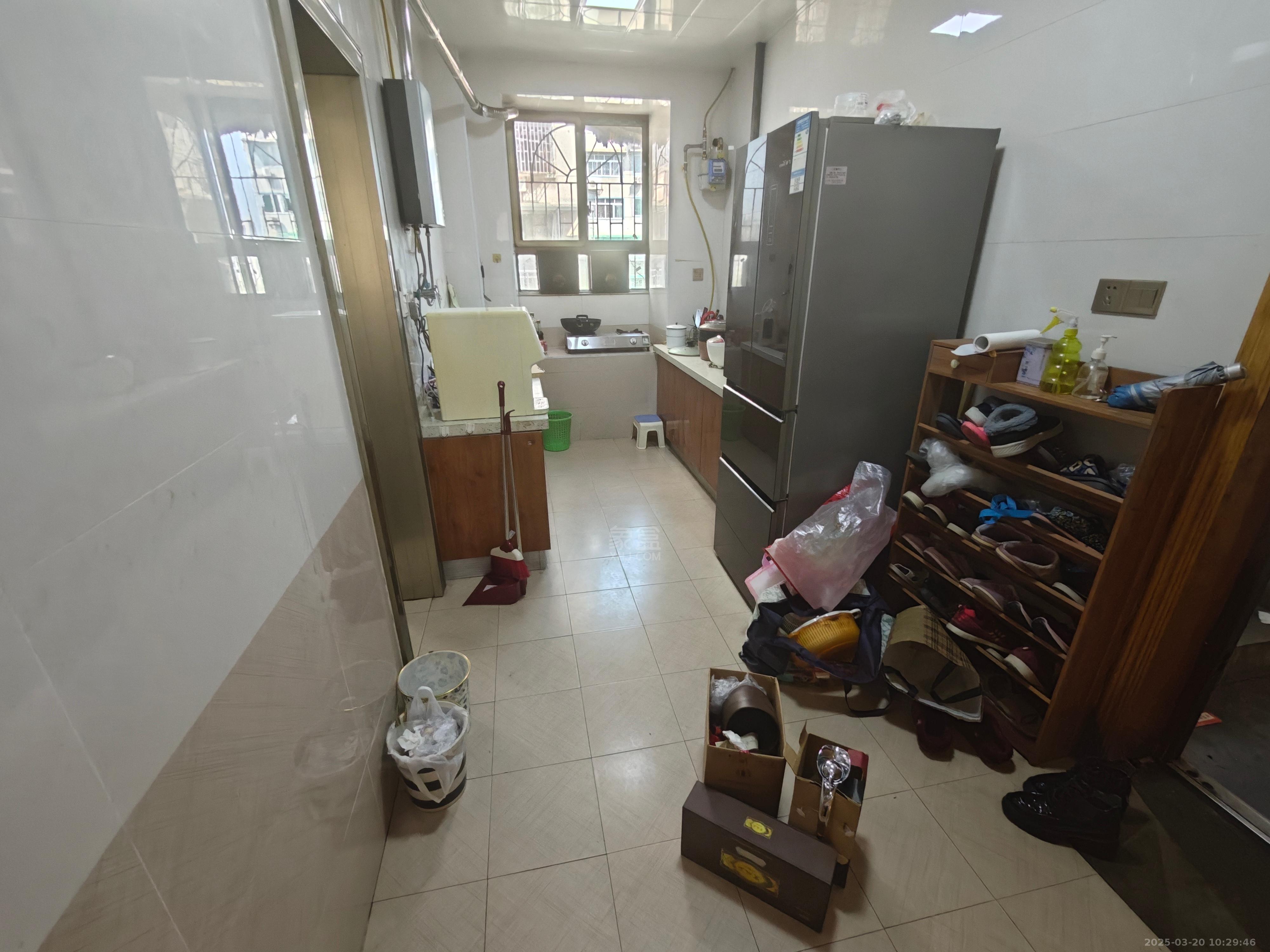 响石二村  2室2厅1卫    900.0元/月 响石二村  2室2厅1卫    900.0元/月室内图