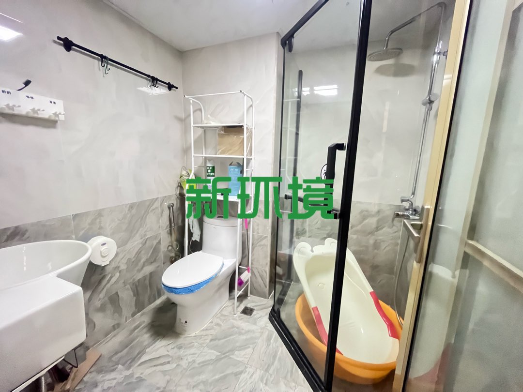 南门口安置小区  3室2厅2卫   85.00万客厅