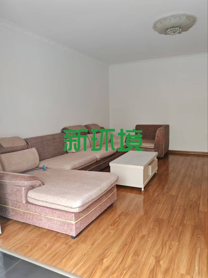 市委四号院  5室3厅2卫    2000.0元/月 市委四号院  5室3厅2卫    2000.0元/月室内图