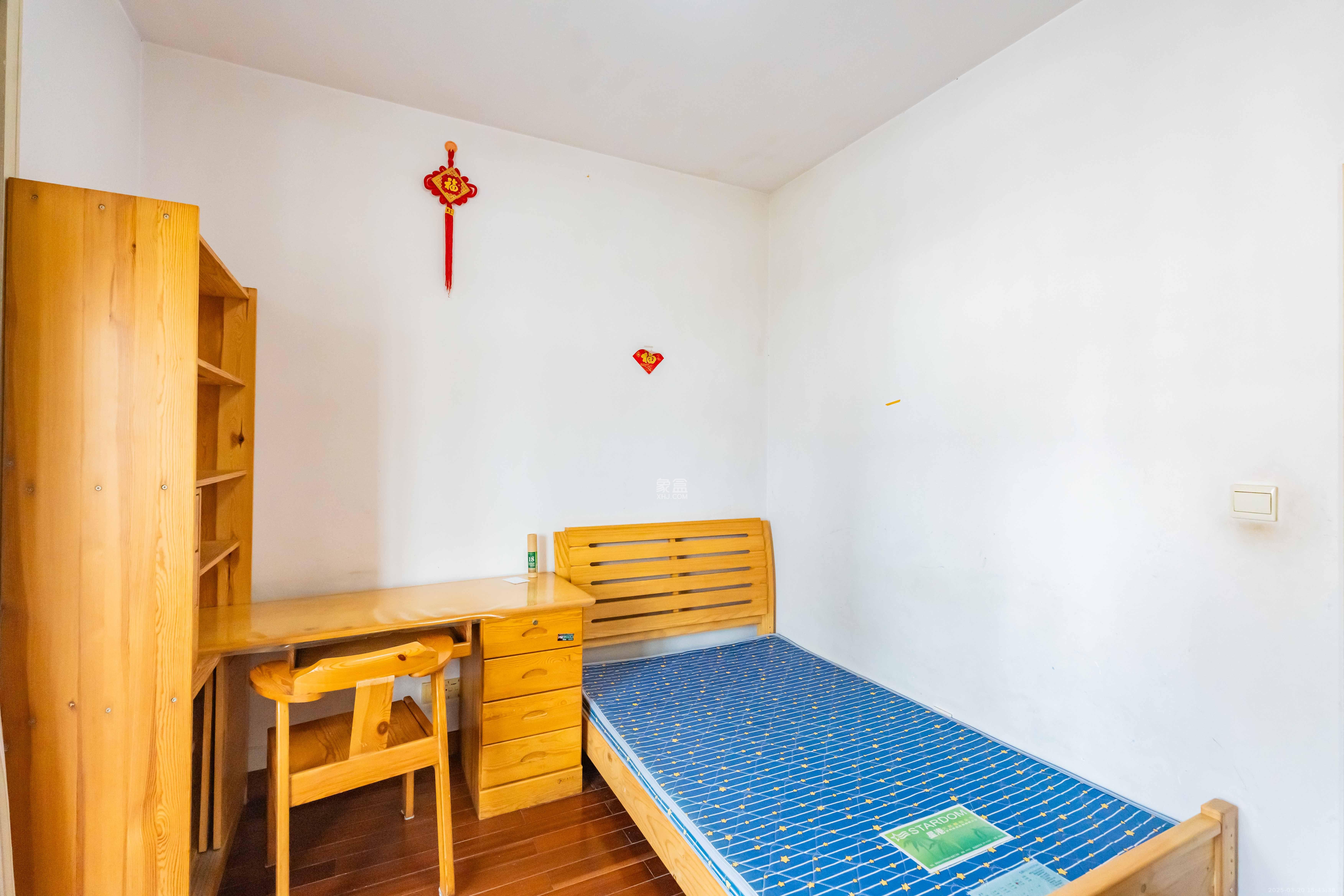 湖南省石油总公司宿舍 3室2厅2卫 3600.0元/月 湖南省石油总公司宿舍 3室2厅2卫 3600.0元/月室内图