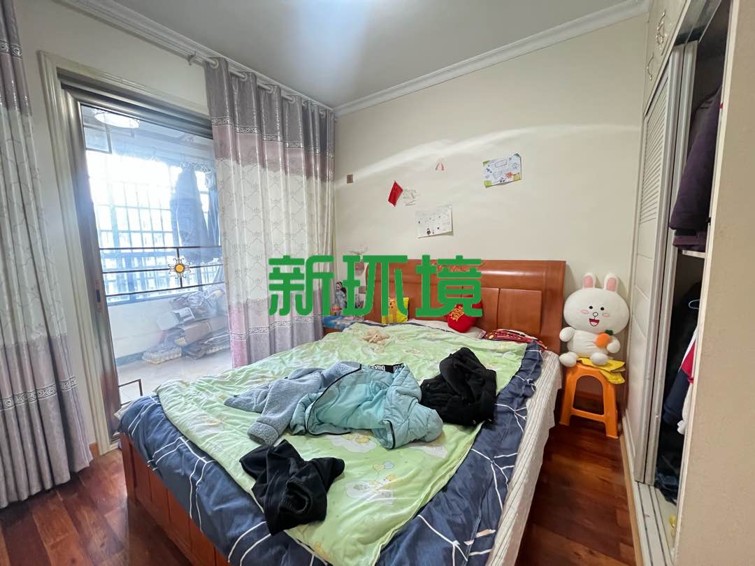 栗源小区  4室2厅2卫   75.00万室内图