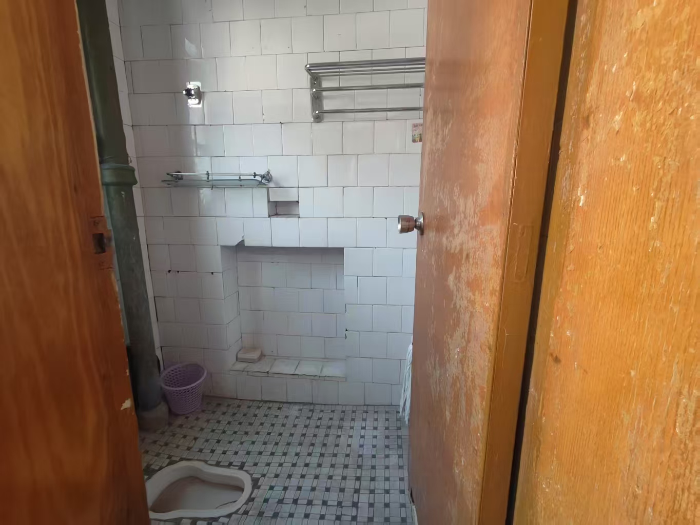 会龙山社区 2室2厅1卫 500.0元/月 会龙山社区 2室2厅1卫 500.0元/月室内图