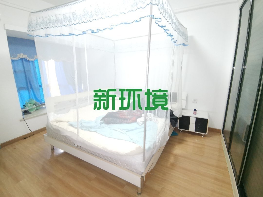 月亮湾二期B区  4室2厅2卫   2000.00元/月室内图