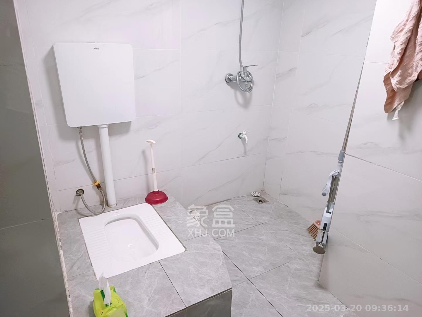 荣盛花语书苑  2室1厅1卫   2200.00元/月室内图