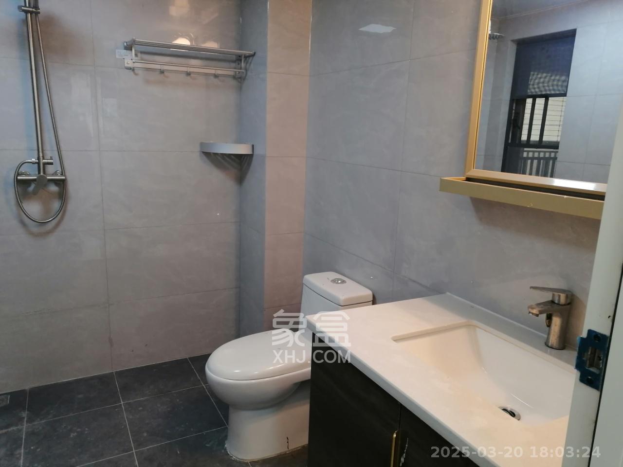 澳海澜庭 3室2厅2卫 2000.0元/月 澳海澜庭 3室2厅2卫 2000.0元/月室内图