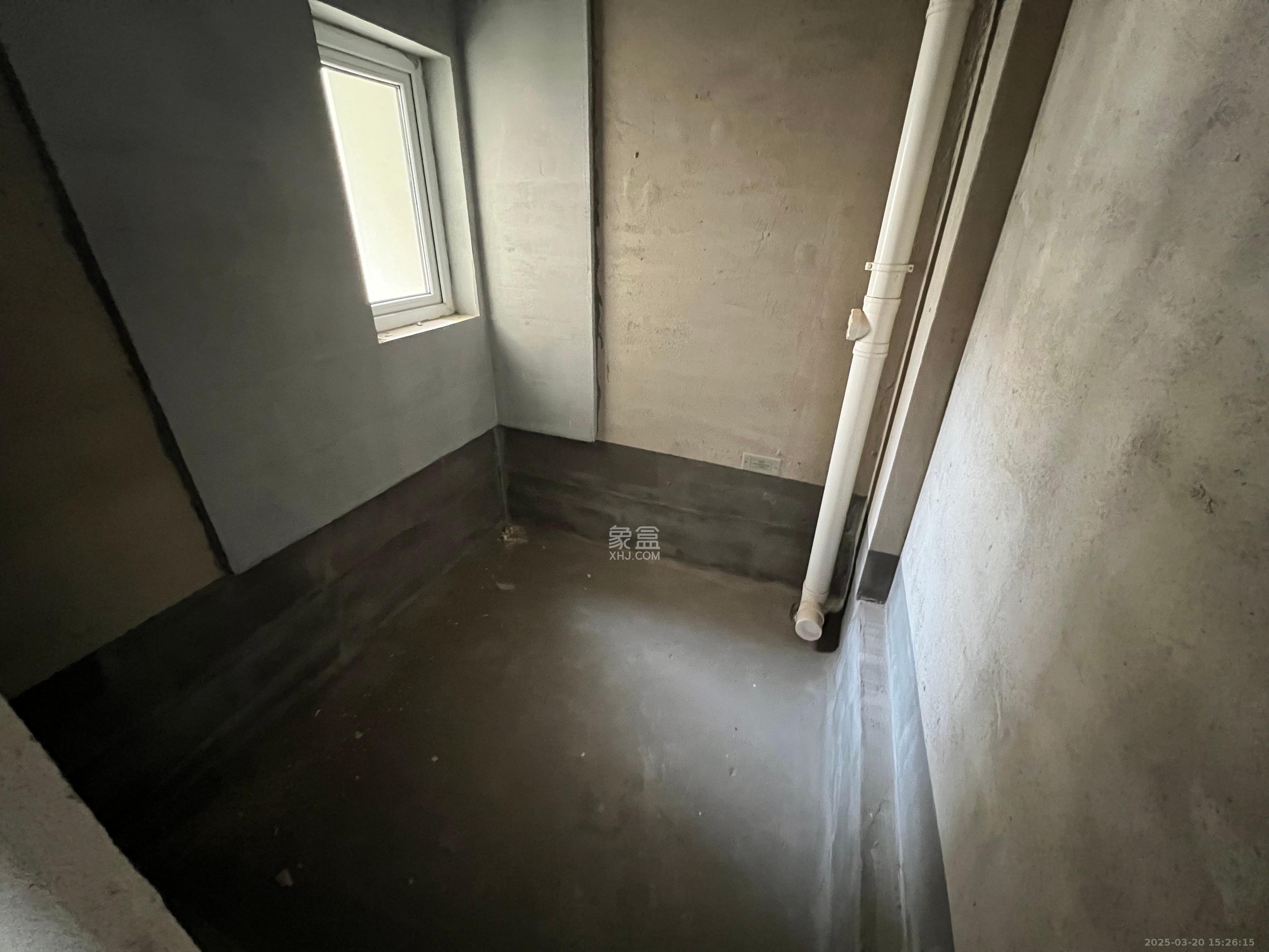 湘荷美苑 3室2厅1卫 900.0元/月 湘荷美苑 3室2厅1卫 900.0元/月室内图