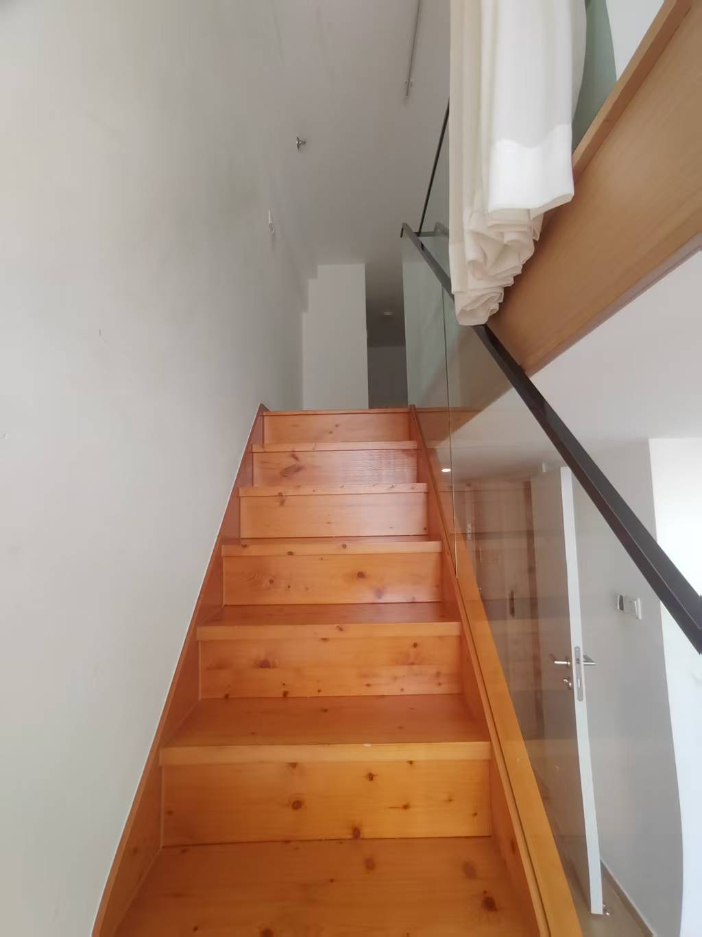 保利中央海岸三期熙园  1室1厅1卫    2100.0元/月 保利中央海岸三期熙园  1室1厅1卫    2100.0元/月室内图