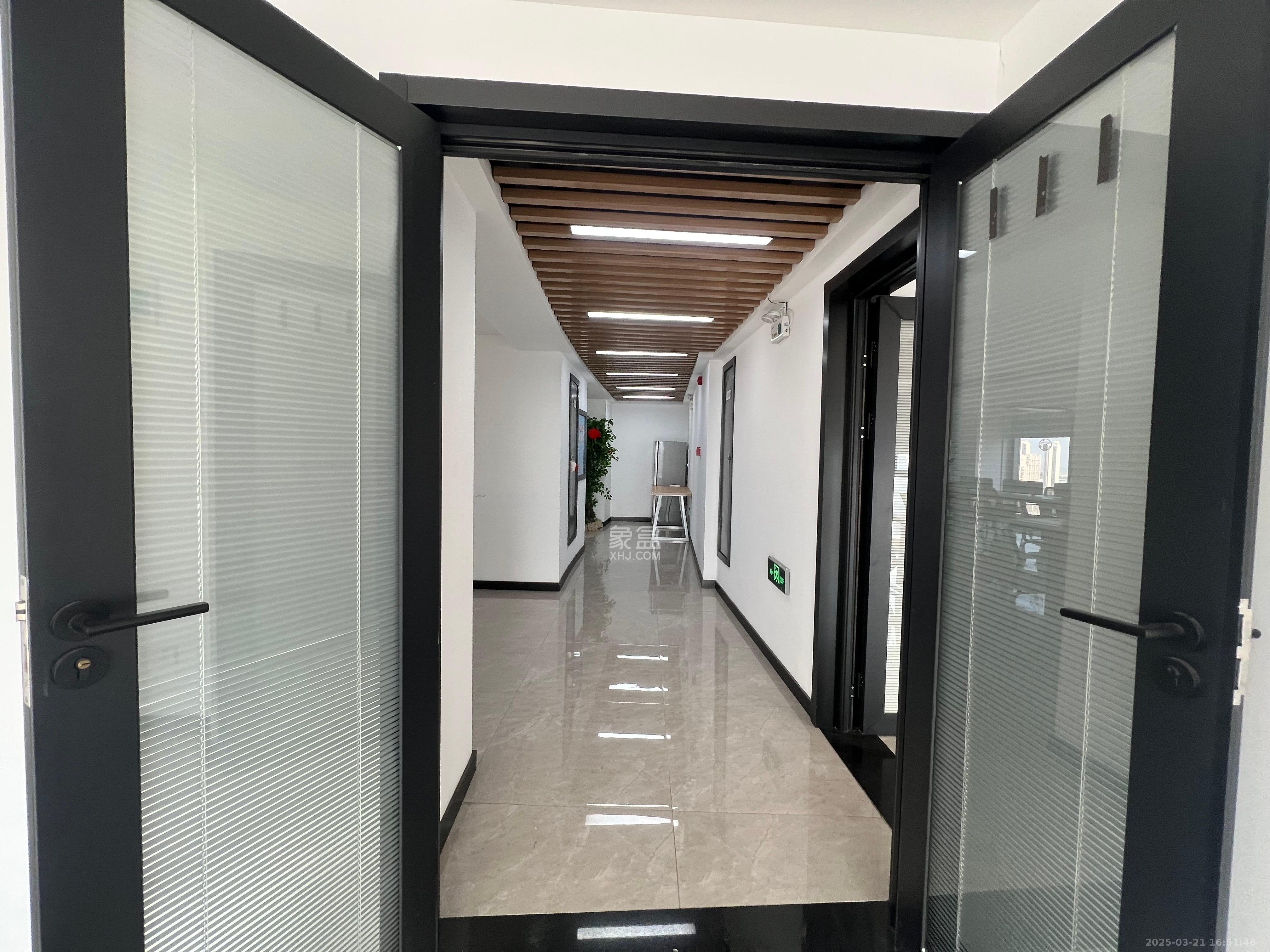 博长山水香颐 5室0厅0卫 11500.0元/月 博长山水香颐 5室0厅0卫 11500.0元/月室内图