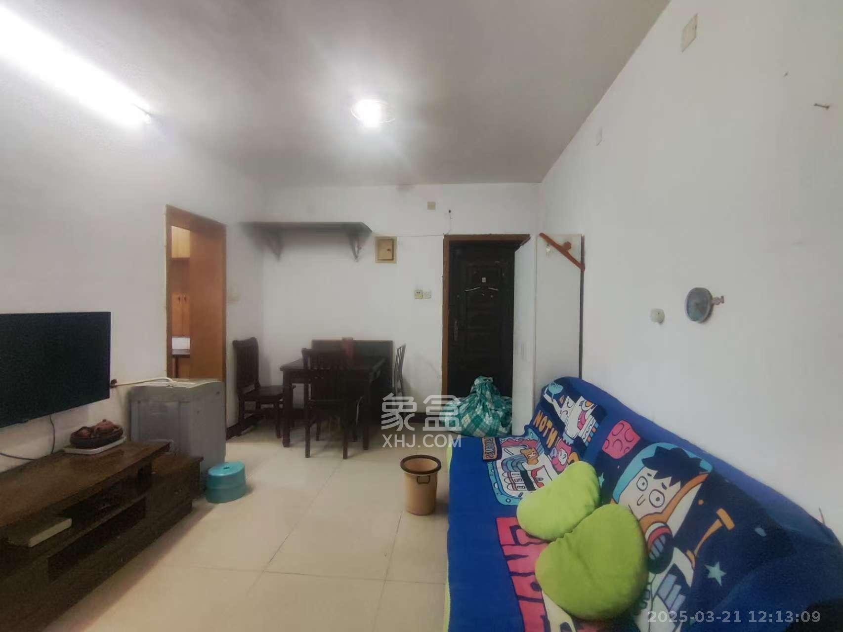 长坡社区 2室1厅1卫 1500.0元/月 长坡社区 2室1厅1卫 1500.0元/月室内图