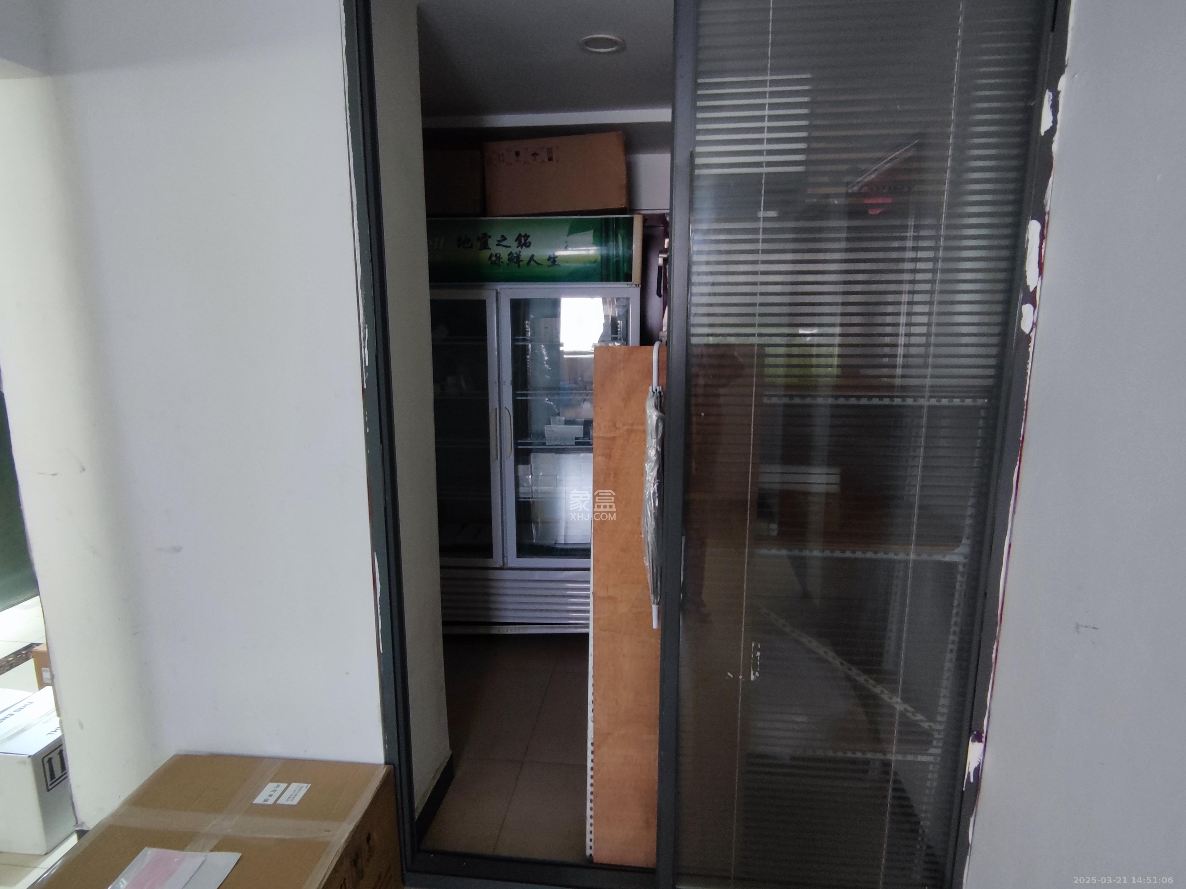 阳光锦城 1室1厅1卫 1800.0元/月 阳光锦城 1室1厅1卫 1800.0元/月室内图