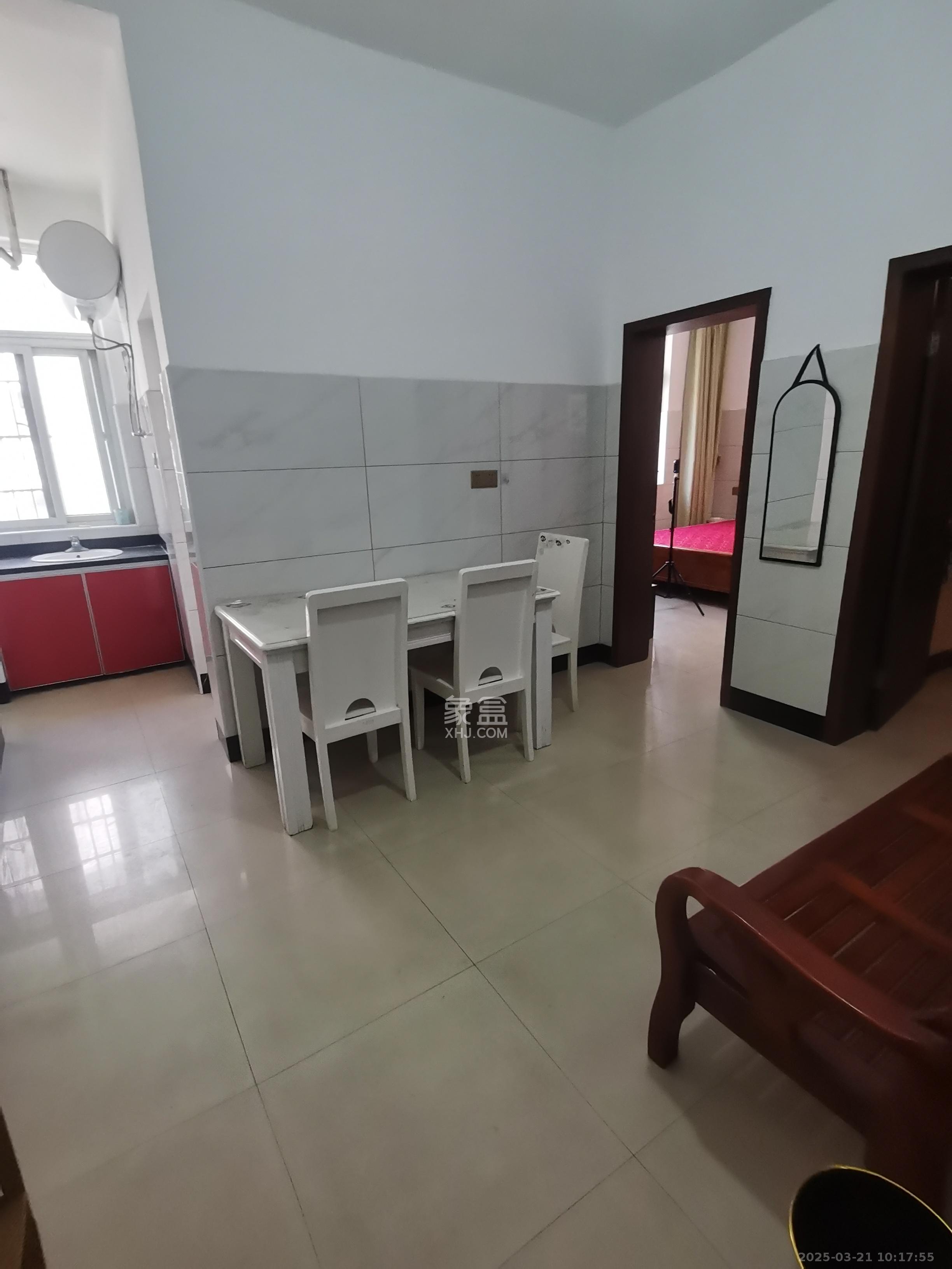 松雅安置小区 3室2厅1卫 900.0元/月 松雅安置小区 3室2厅1卫 900.0元/月室内图