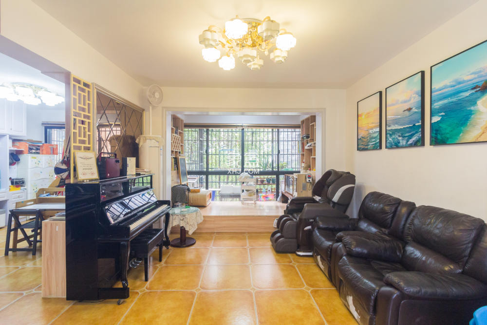 康桥长郡  4室2厅2卫    63.0万