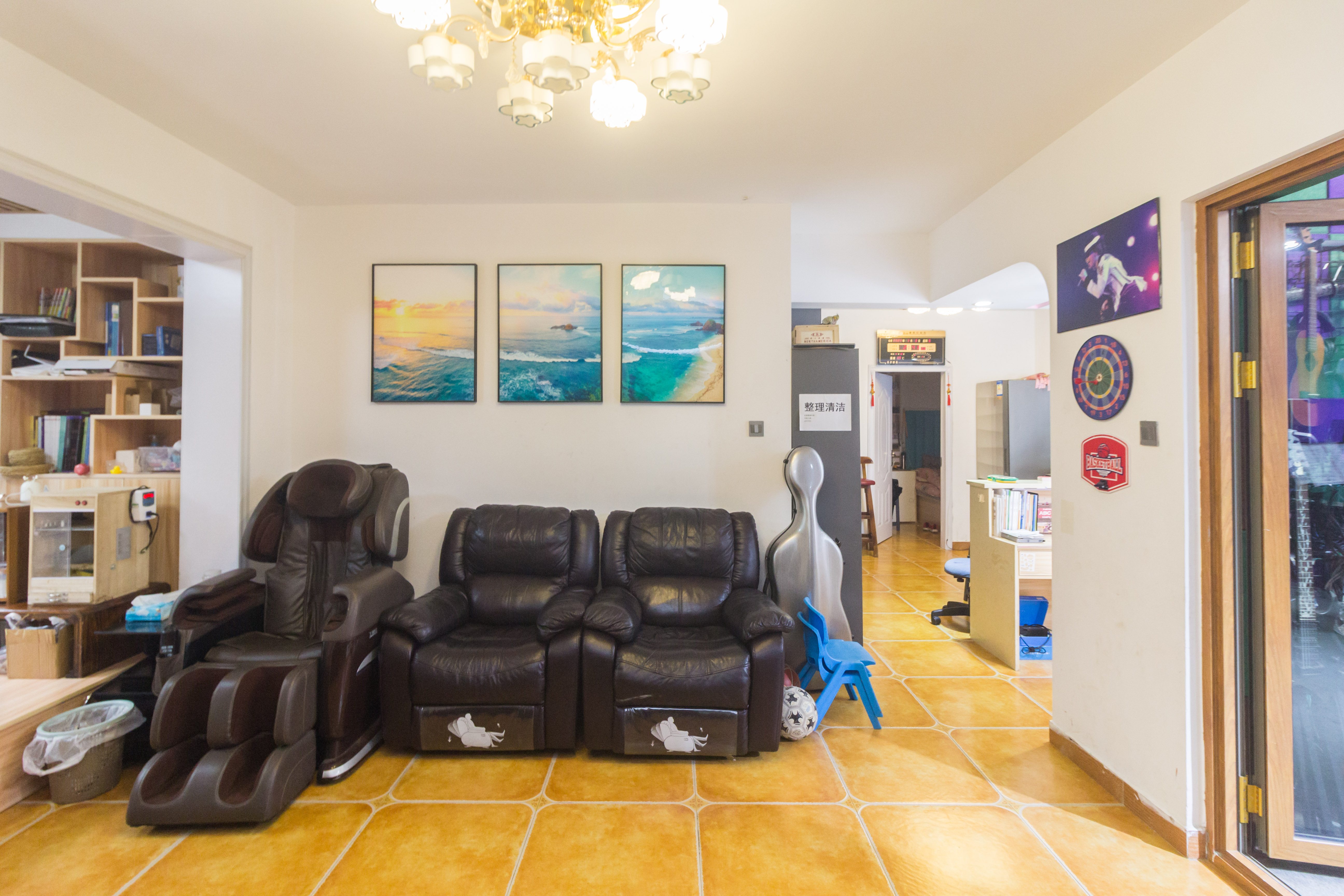 康桥长郡 4室2厅2卫 63.0万 康桥长郡 4室2厅2卫 63.0万客厅