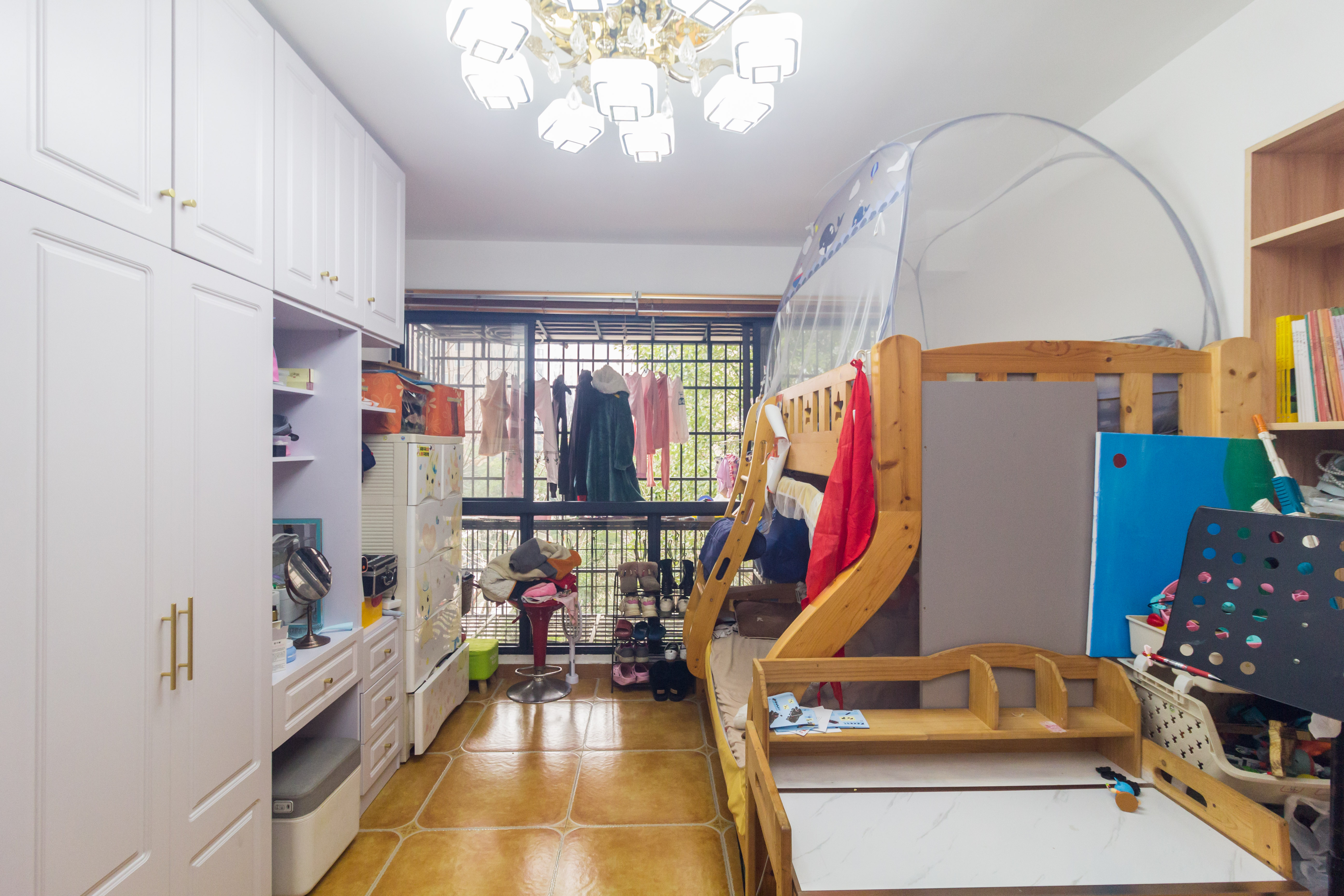 康桥长郡 4室2厅2卫 63.0万 康桥长郡 4室2厅2卫 63.0万卧室