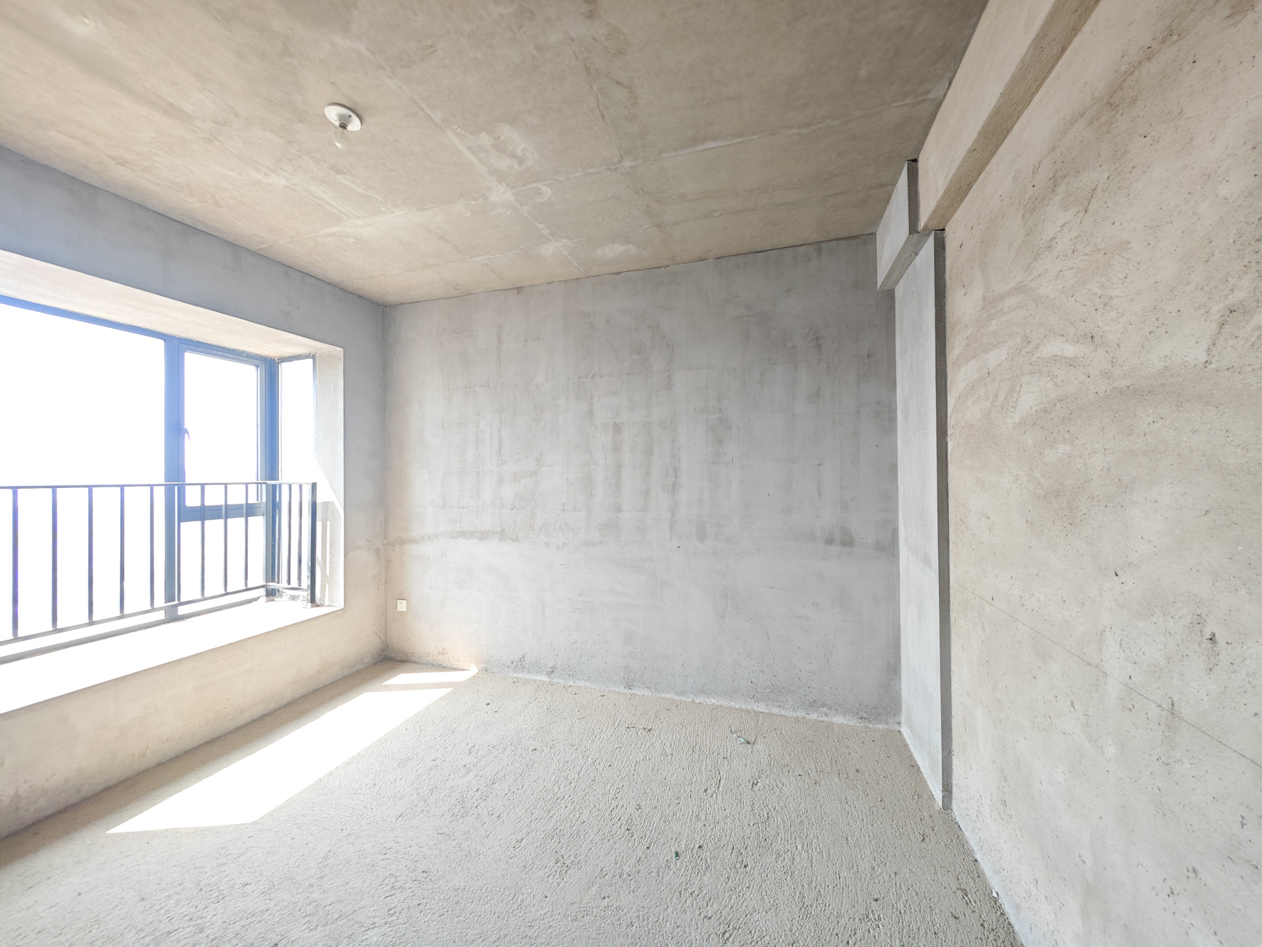 中建嘉和城  3室2厅1卫   85.00万其他