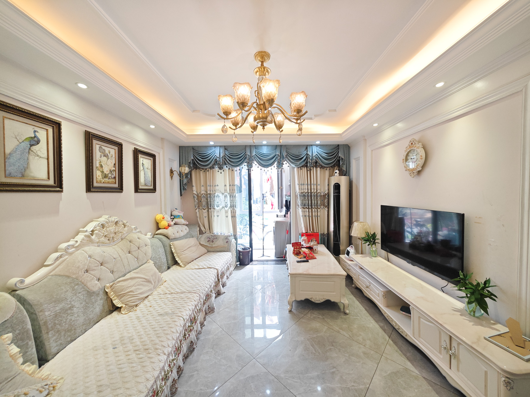 保利城(中航城国际社区、郡原美村) 4室2厅2卫 79.8万 保利城(中航城国际社区、郡原美村) 4室2厅2卫 79.8万客厅