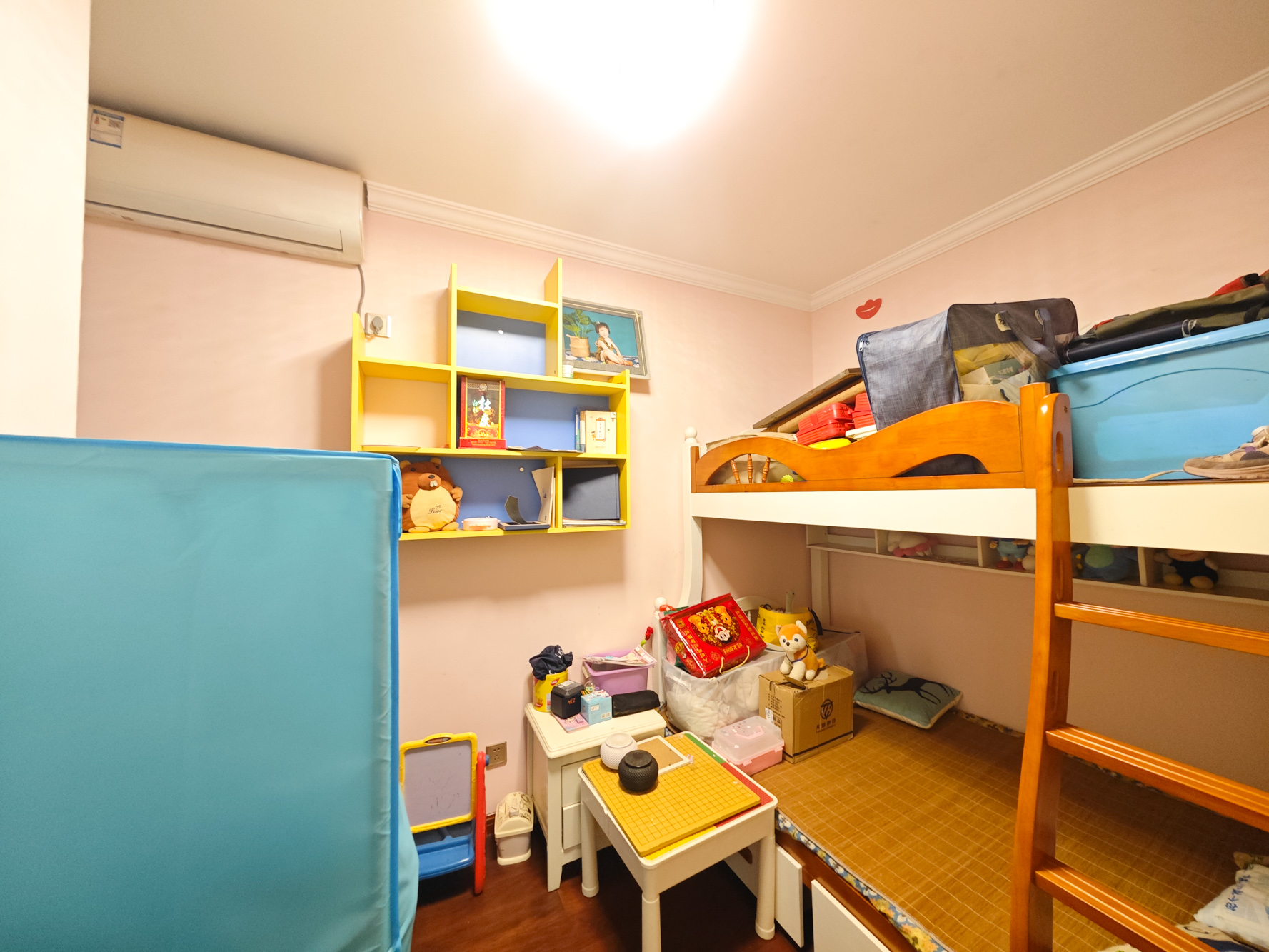 保利城(中航城国际社区、郡原美村) 4室2厅2卫 79.8万 保利城(中航城国际社区、郡原美村) 4室2厅2卫 79.8万卧室