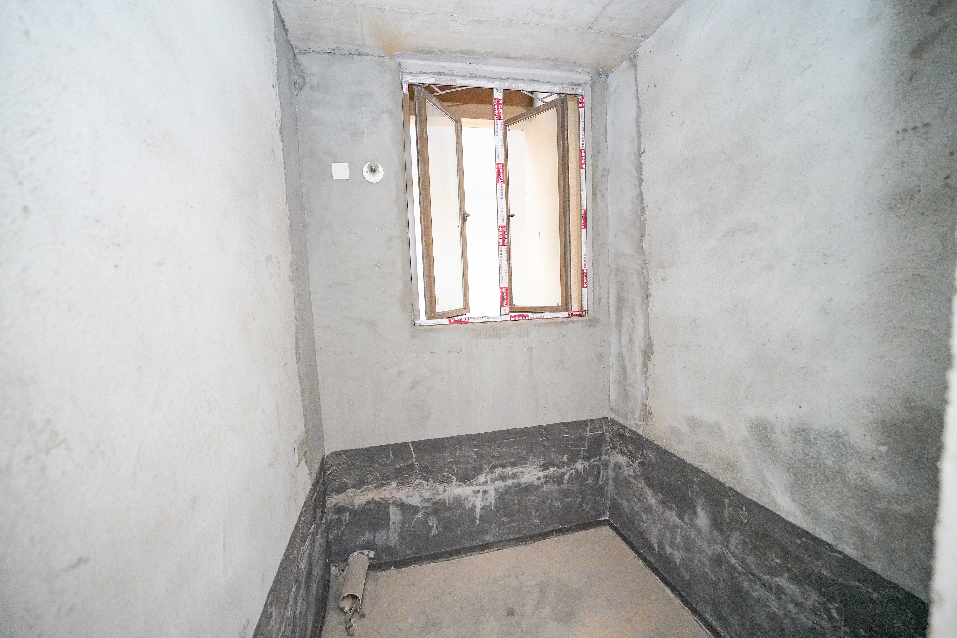 橘郡礼顿山 4室2厅2卫 113.0万 橘郡礼顿山 4室2厅2卫 113.0万卫生间