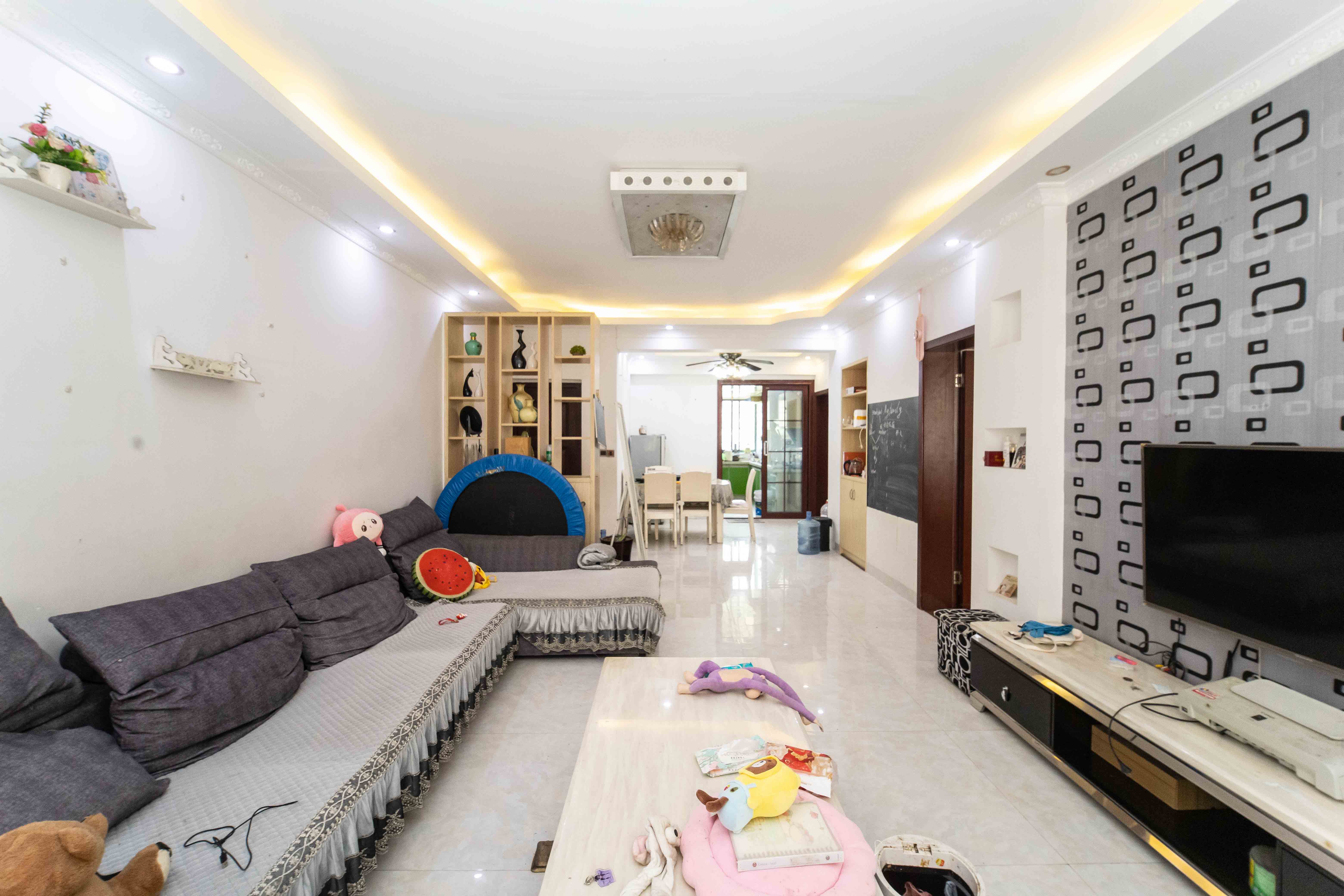 马王堆汽配城 3室2厅1卫 62.8万 马王堆汽配城 3室2厅1卫 62.8万客厅