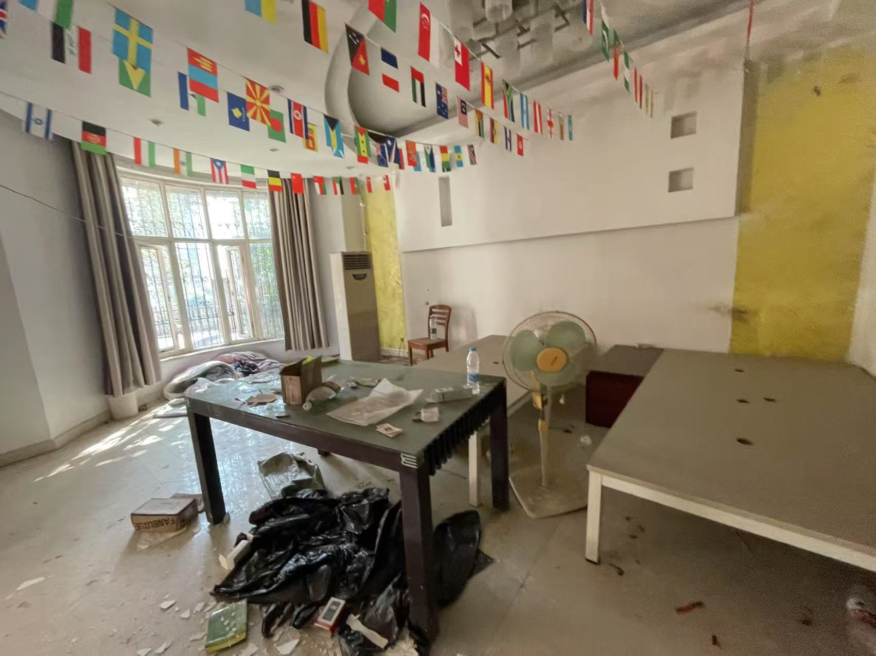 源园新村 5室2厅2卫 150.0万 源园新村 5室2厅2卫 150.0万室内图