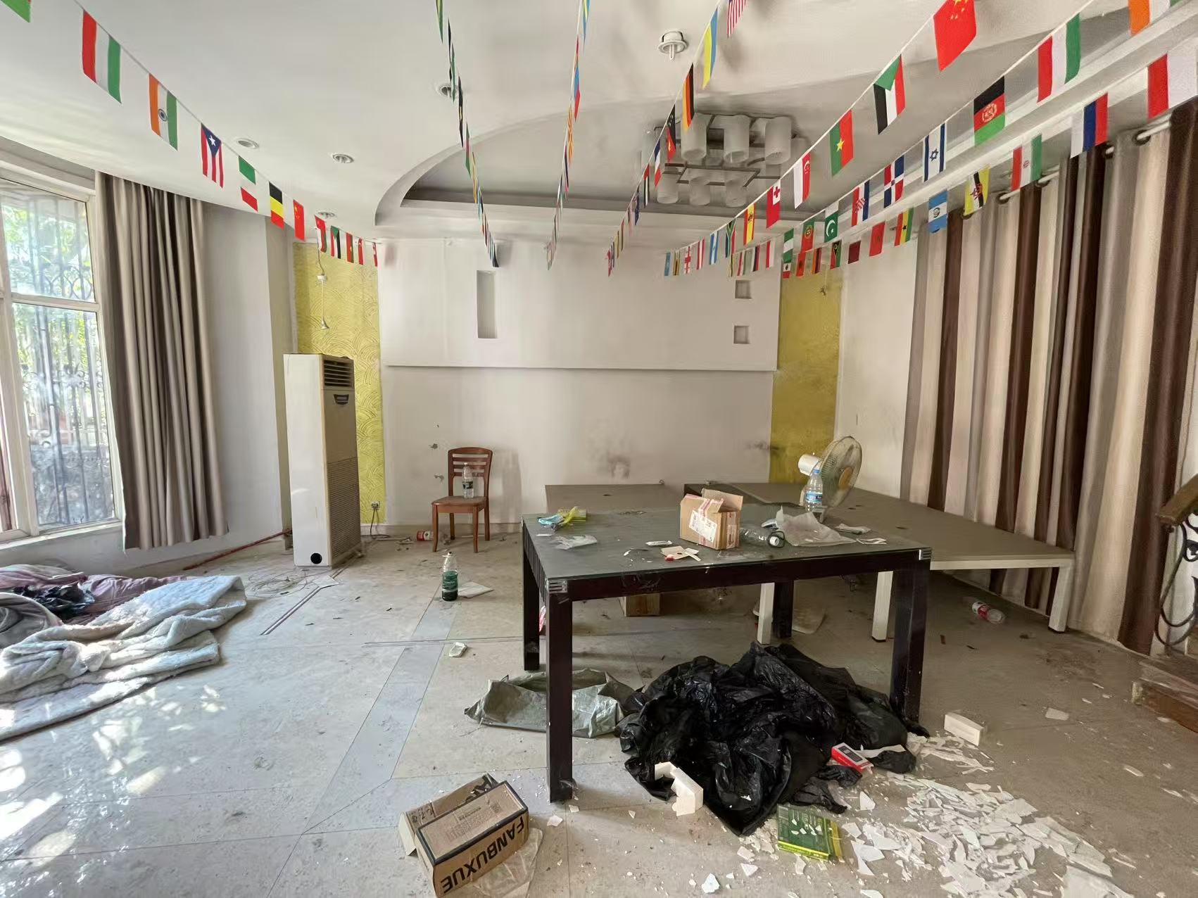 源园新村 5室2厅2卫 150.0万 源园新村 5室2厅2卫 150.0万室内图