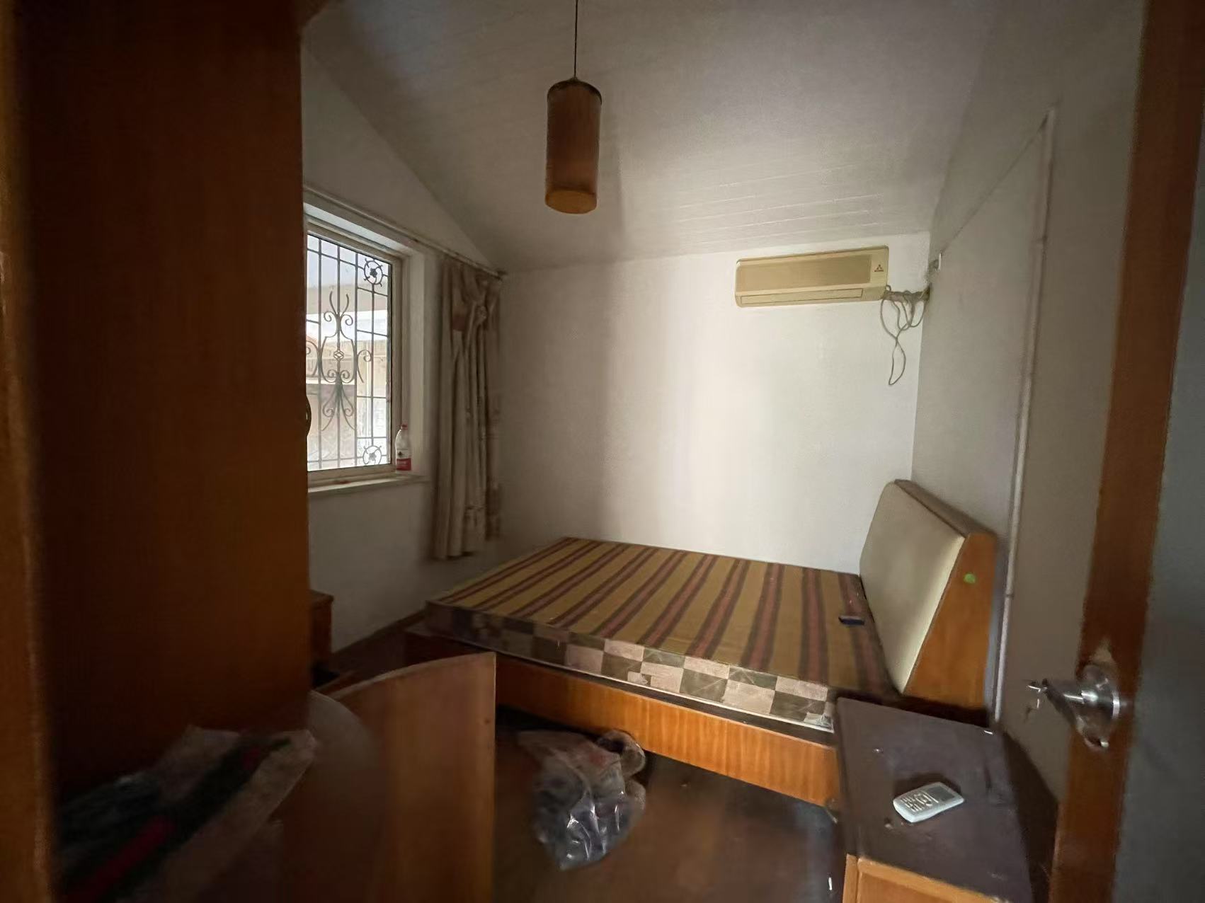 源园新村 5室2厅2卫 150.0万 源园新村 5室2厅2卫 150.0万室内图