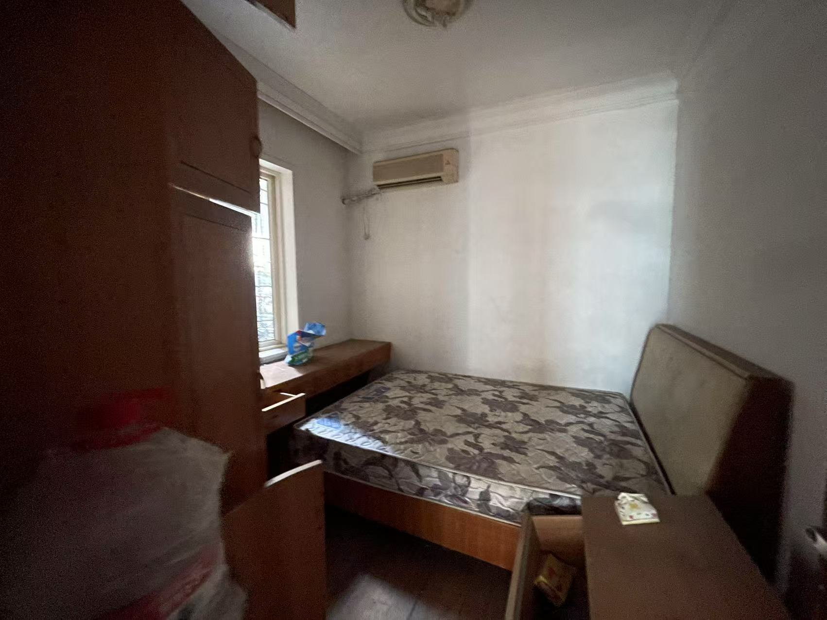 源园新村 5室2厅2卫 150.0万 源园新村 5室2厅2卫 150.0万室内图